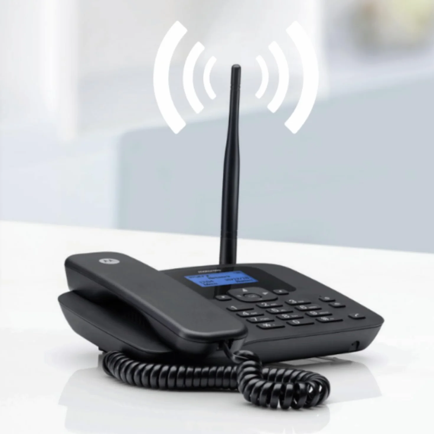 Motorola Voice - FW410L 4G Telefon stacjonarny bezprzewodowy, punkt dostępu Wi-Fi, karta SIM, zapasowa bateria, tryb głośnomówiący, czterozakresowy GSM, przekierowywanie połączeń