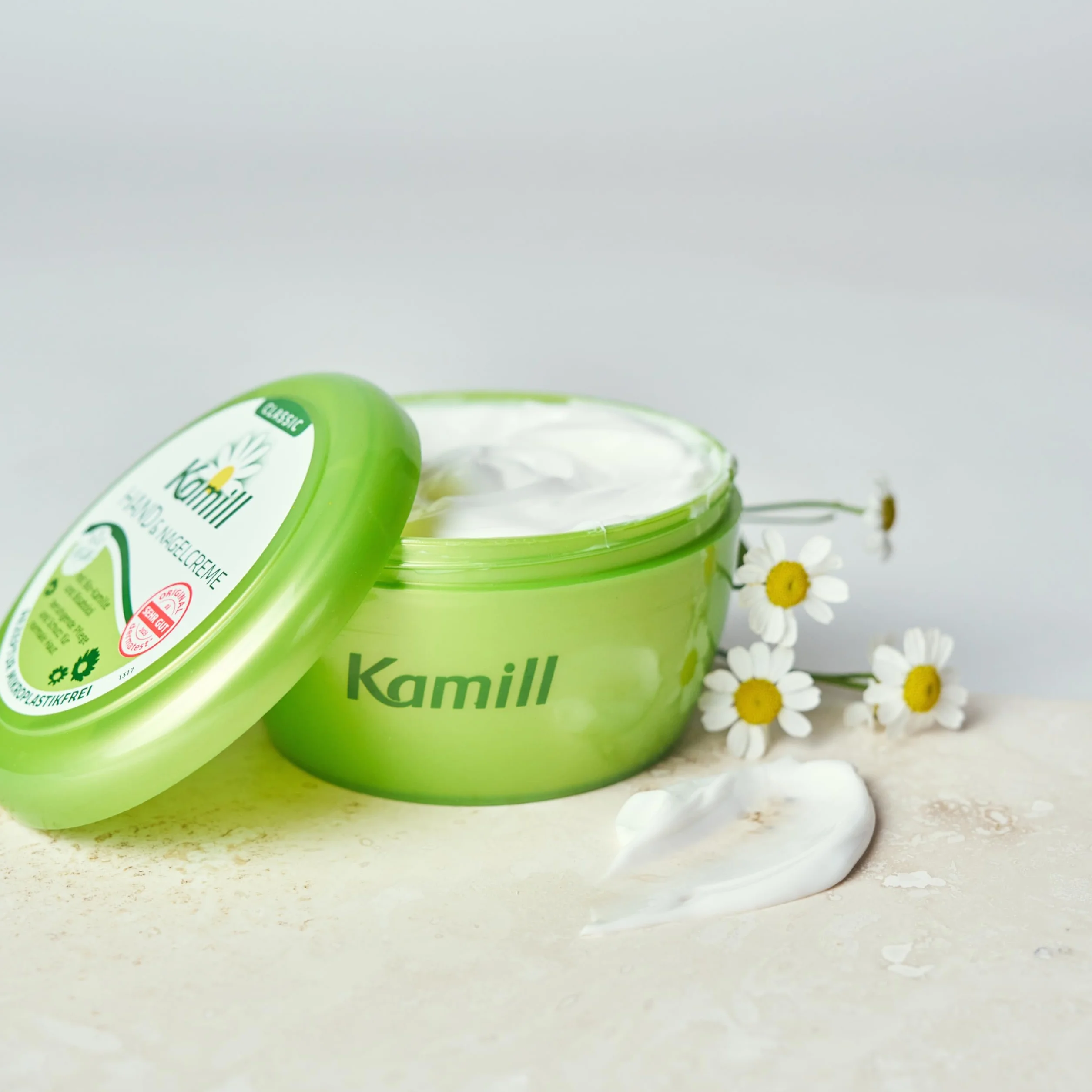 5-pack Kamill CLASSIC (5 x 150ml) - nawilżający i pielęgnujący z ekologiczną rumiankiem z kontrolowanej uprawy biologicznej, bez barwników, substancji pochodzenia zwierzęcego i mikroplastiku