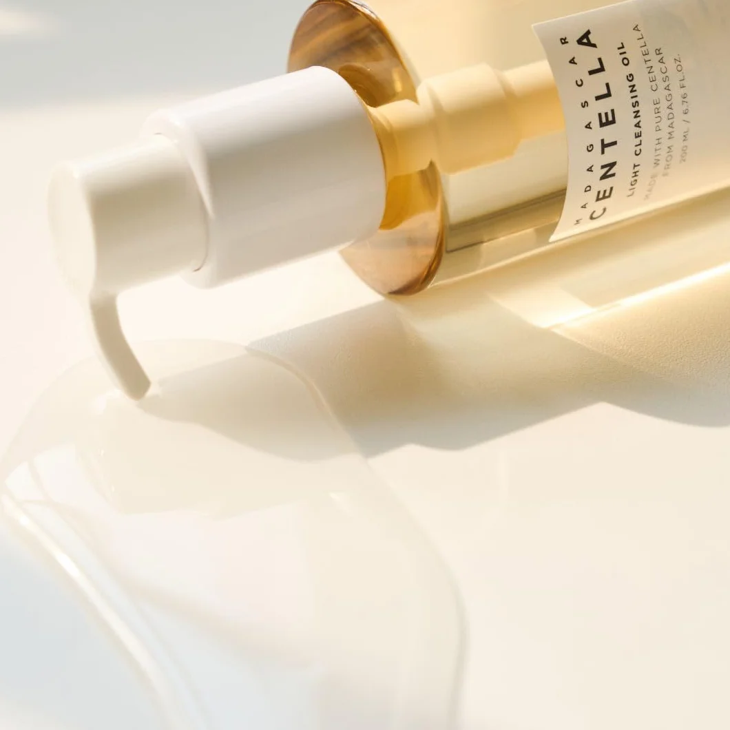 SKIN1004 Madagascar Centella Light Cleansing Oil (30 ml)