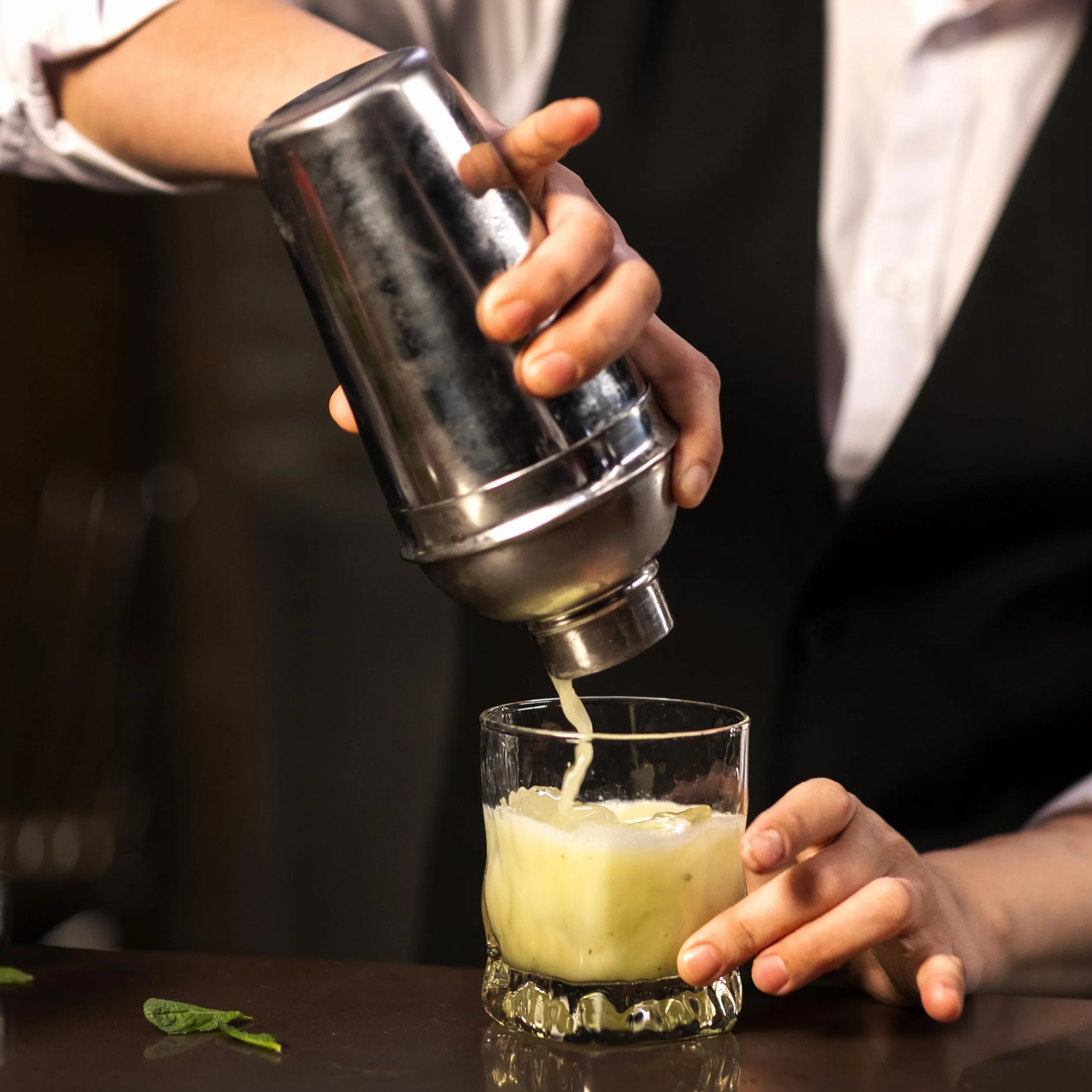 Retoo Zestaw do koktajli, shaker do koktajli, zestaw barowy ze stali nierdzewnej, 750 ml, 6-częściowy zestaw do shaker ze stali nierdzewnej, profesjonalny zestaw do mieszania koktajli, zestaw barowy