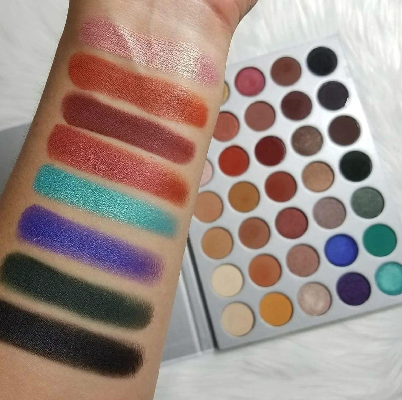 Morphe Paleta cieni do powiek Jaclyn Hill (wielokolorowa)