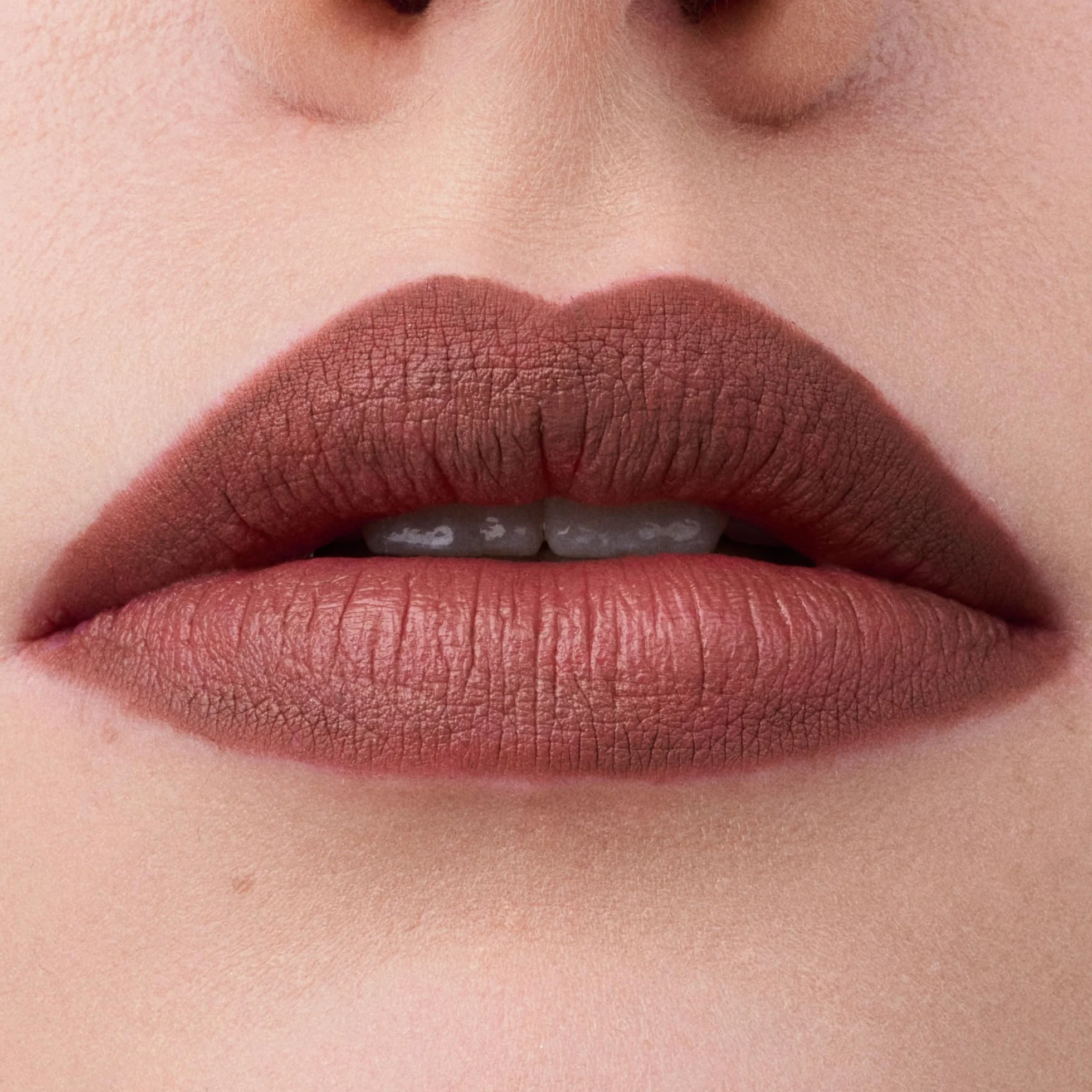 Catrice Konturówka do ust Plumping, nawilżanie, długotrwały, matujący, intensywny kolor, matowy (0.35g)