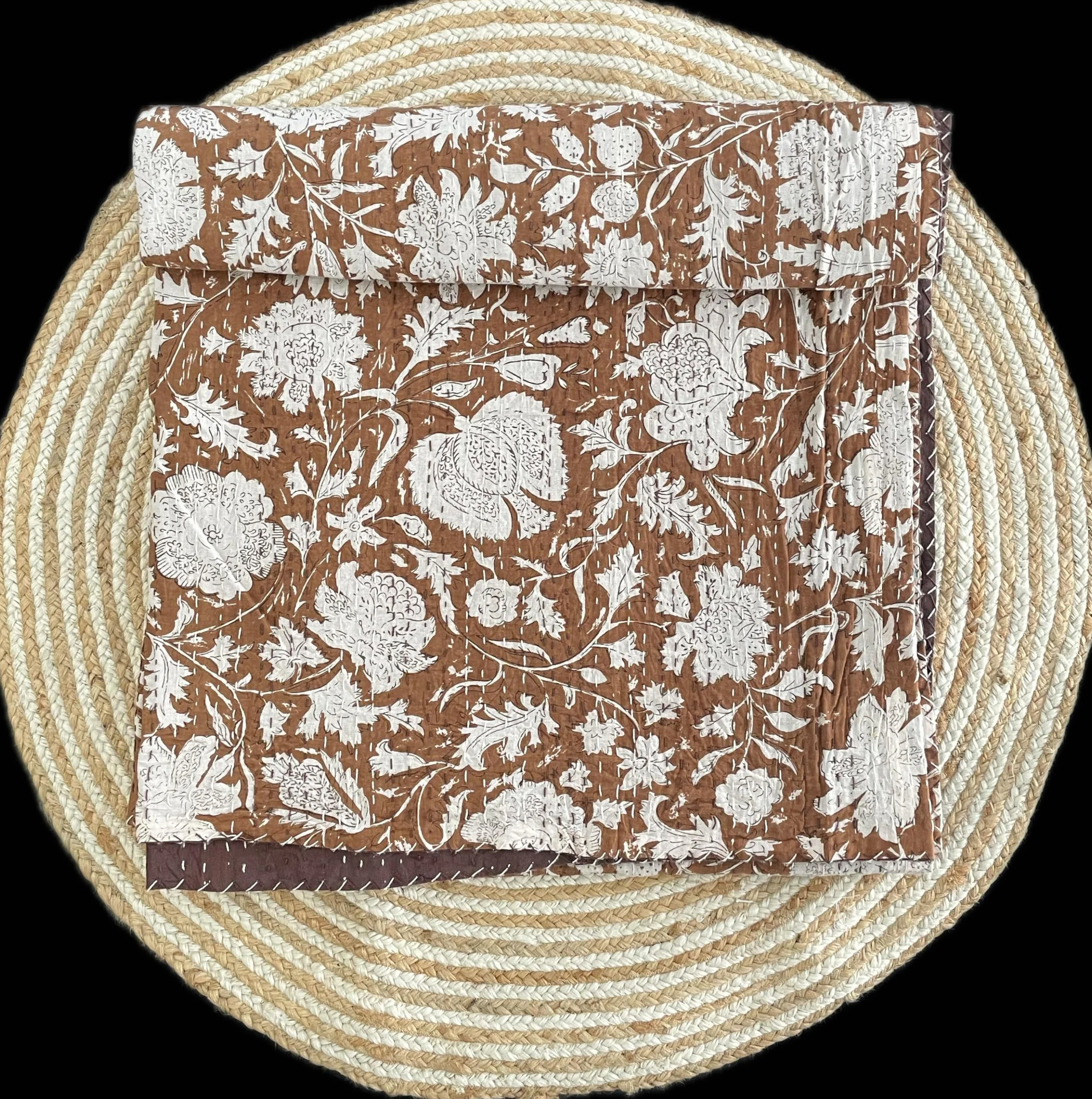 Koc Kantha bawełniany ręcznie robiony narzuta queen size 152x228 cm boho ciemnobrązowy