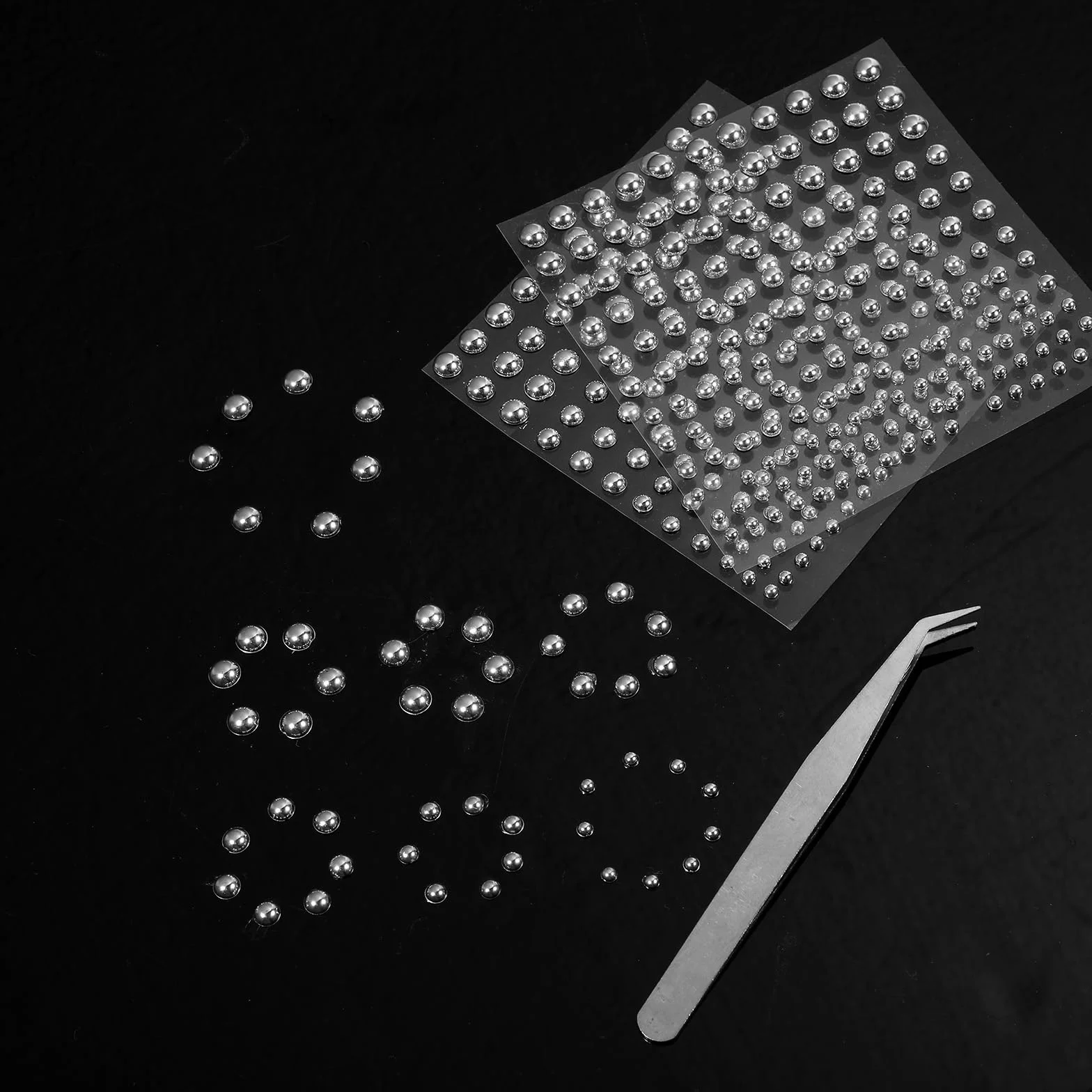 Telooco 4 arkusze samoprzylepnych sztucznych kolczyków akrylowych sztucznych kolczyków do nosa z 1 pęsetą, srebrne, sztuczne kolczyki do brwi, 3 mm, 4 m, 5 m, 6 mm, do twarzy, włosów, rękodzieła, DIY,