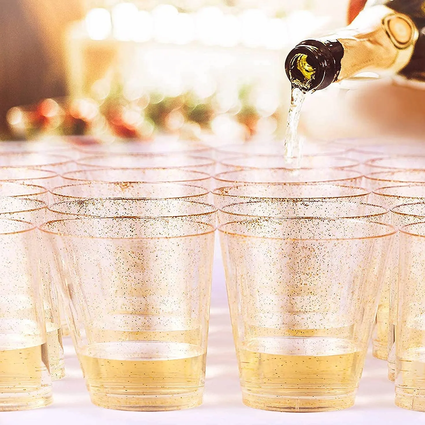 KAHEIGN Szklanki deserowe ze złotym brokatem, plastikowe kubki deserowe, 270 ml, okrągłe, przezroczyste, wielokrotnego użytku, do whisky, puddingu, pianki imprezowej (7 x 8,5 cm)