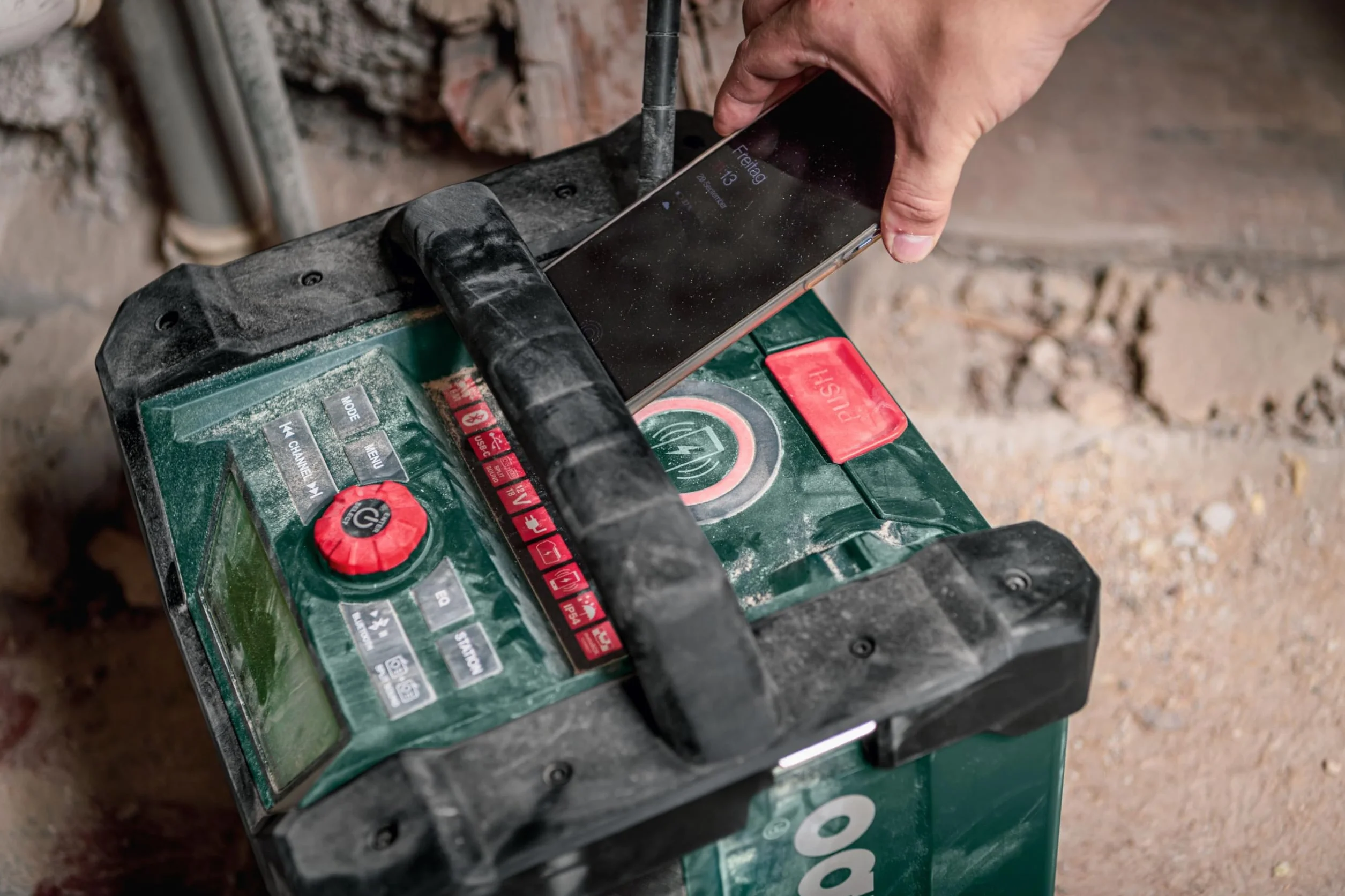Metabo Radio budowlane RC 12-18 32 W BT DAB+, 18 V, z Bluetooth i AUX, klasa ochrony IP 54, radio 600779850