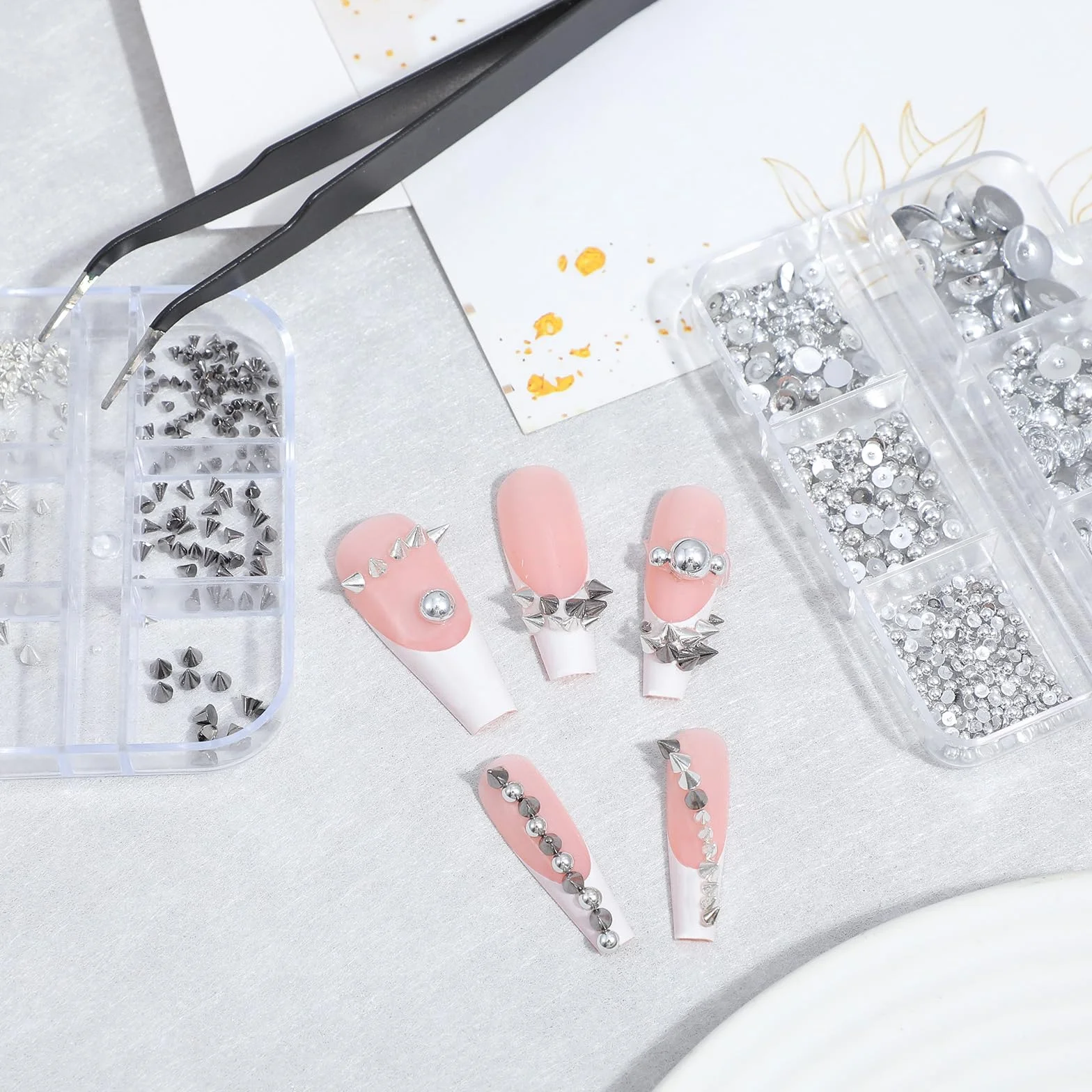 3 pudełka Nail Charms Gothic wisiorki do paznokci 3d mini niedźwiedzi Punk paznokcie Charm stożki kolce biżuteria do paznokci Nail Art kolczyki paznokci kamienie do paznokci złotnictwo akcesoria do