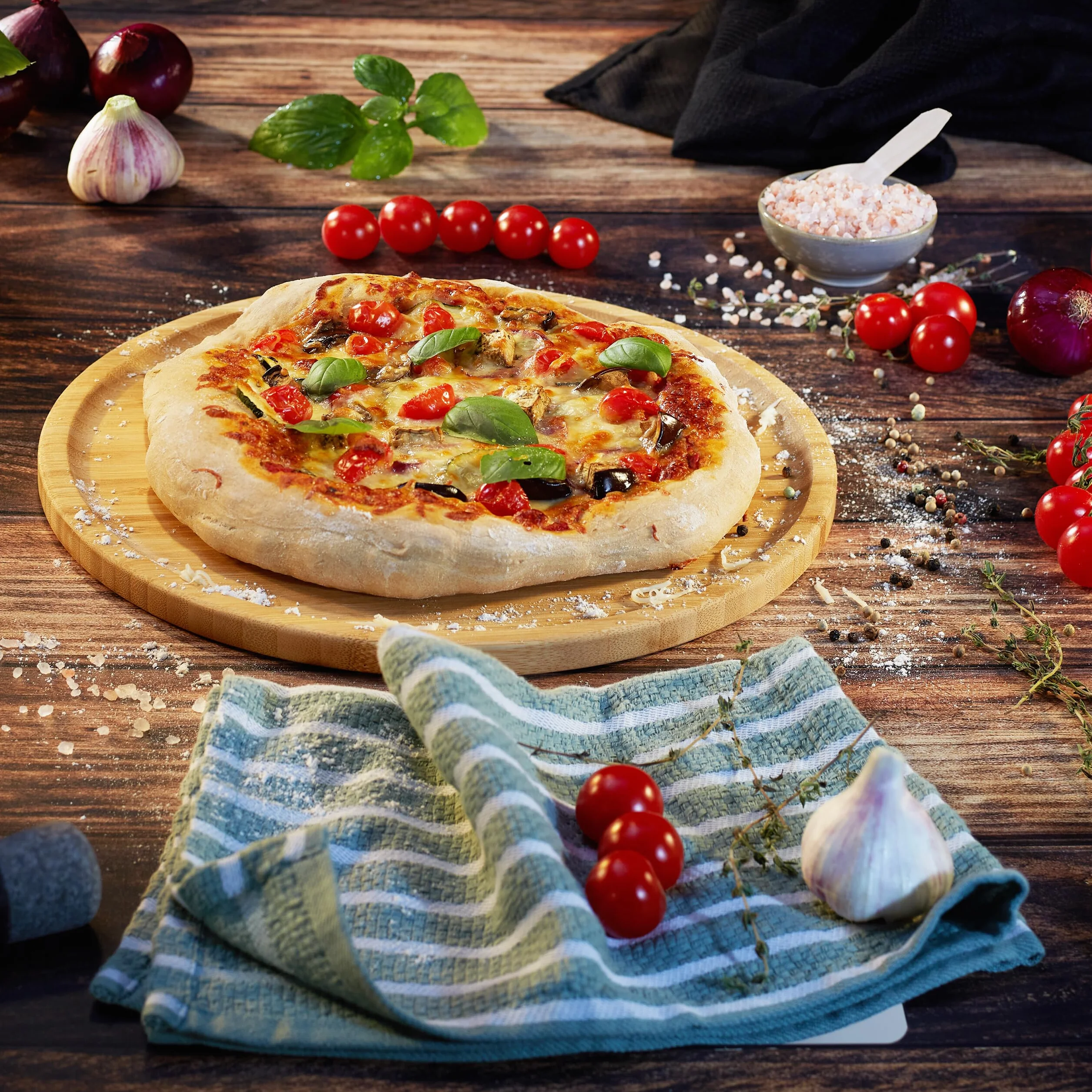 Relaxdays Talerze do pizzy zestaw 2 sztuk bambus Ø 32 cm deska do serwowania pizzy