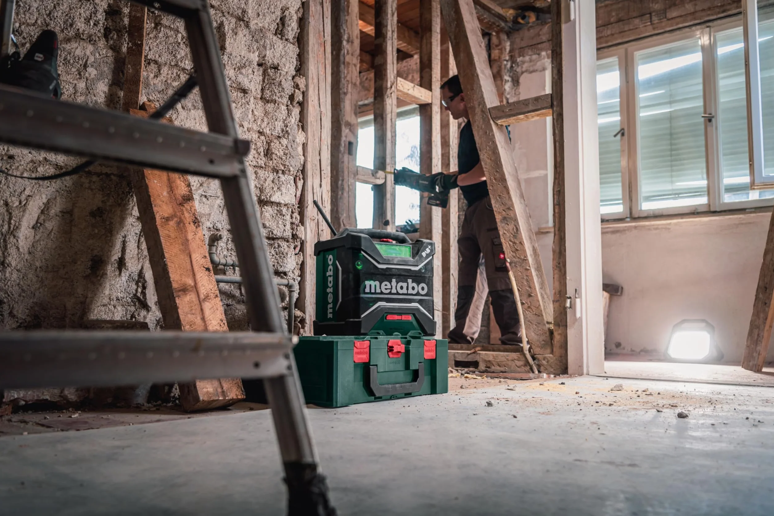 Metabo Radio budowlane RC 12-18 32 W BT DAB+, 18 V, z Bluetooth i AUX, klasa ochrony IP 54, radio 600779850