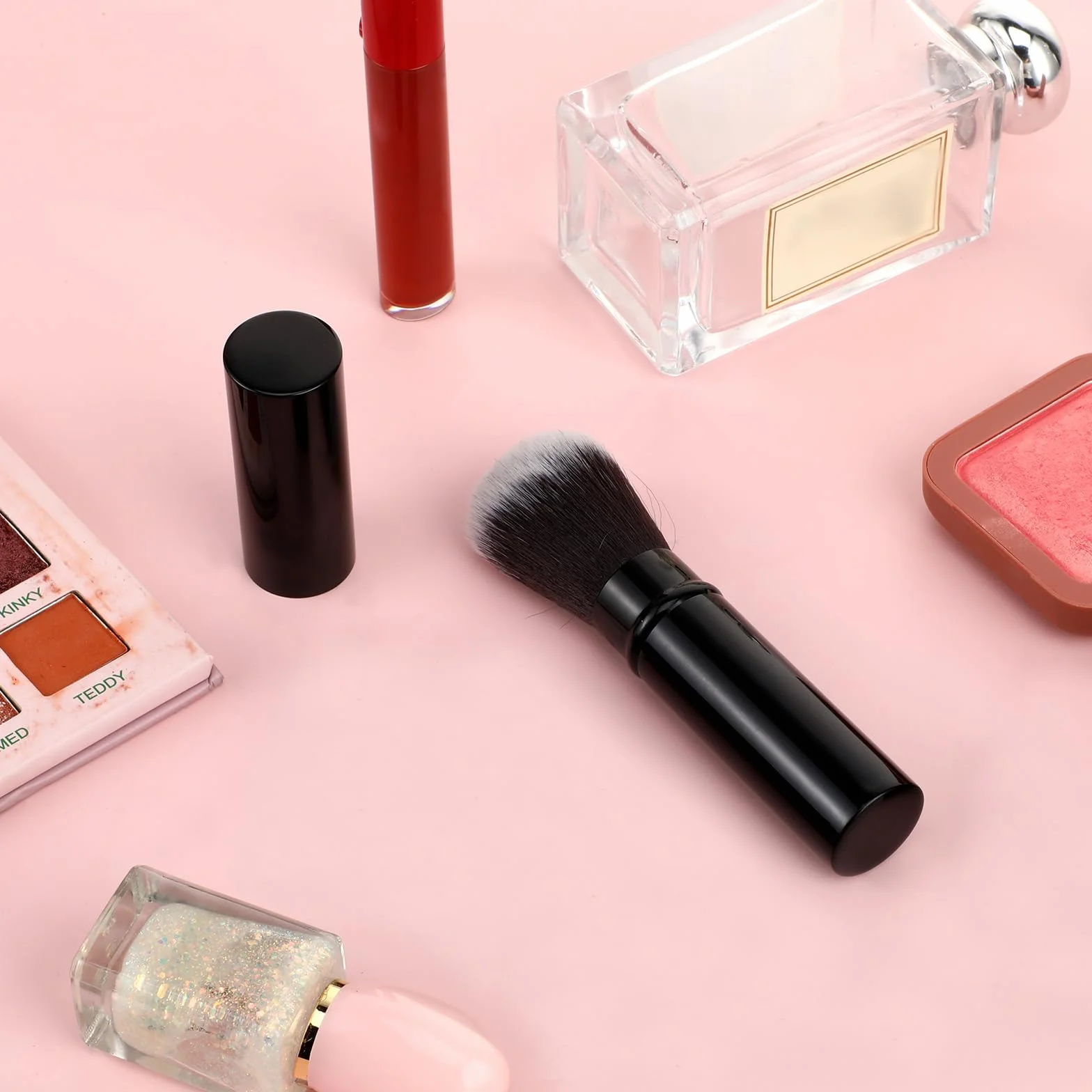 Kabuki pędzel do makijażu, czarny, wysuwany pędzel do tuszu do rzęs z pokrywką, do ochrony przed słońcem, bronzer róż