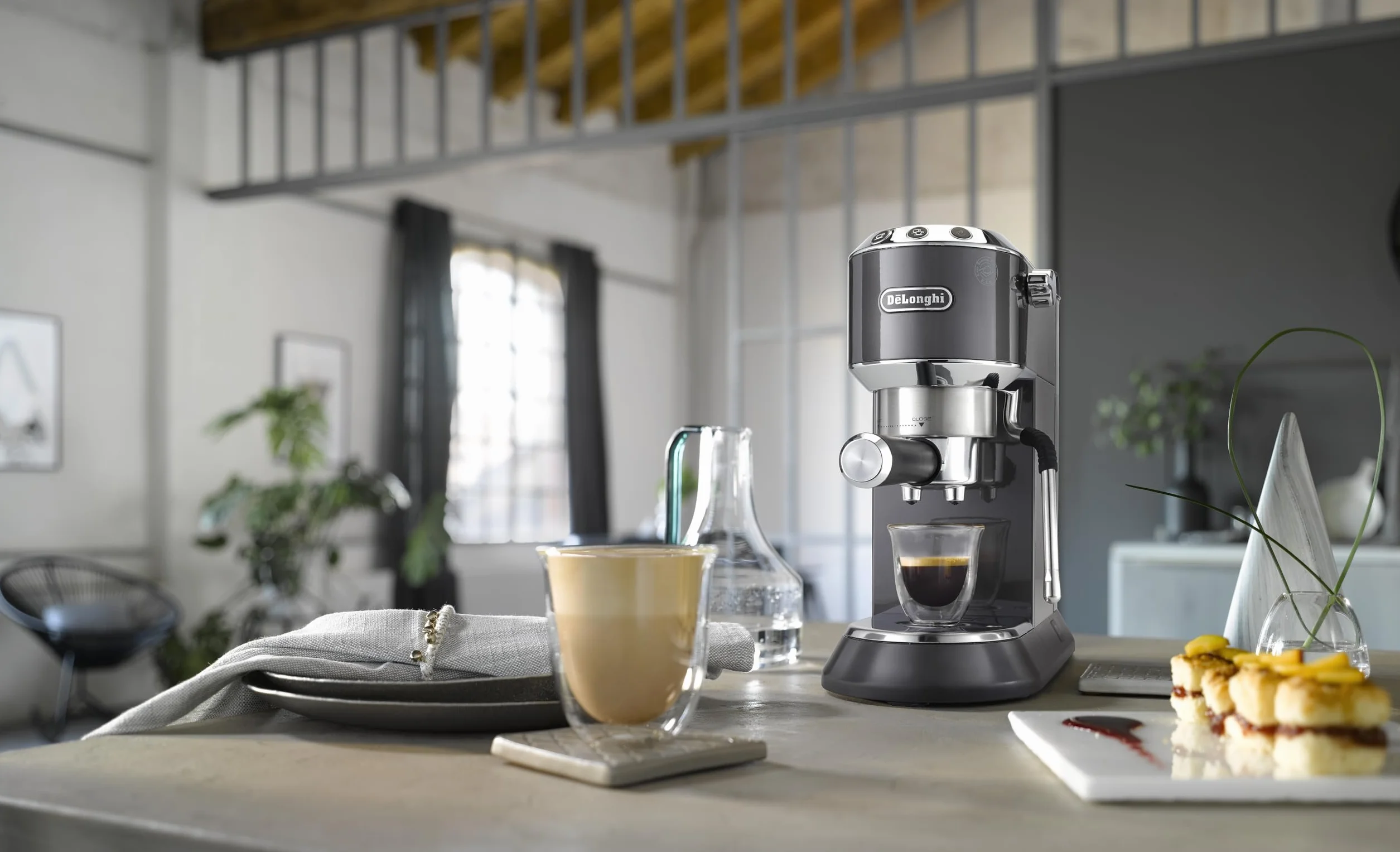 DeLonghi Dedica Arte EC 885.GY Ekspres do kawy, 15 cm, 1 L zbiornik, szary