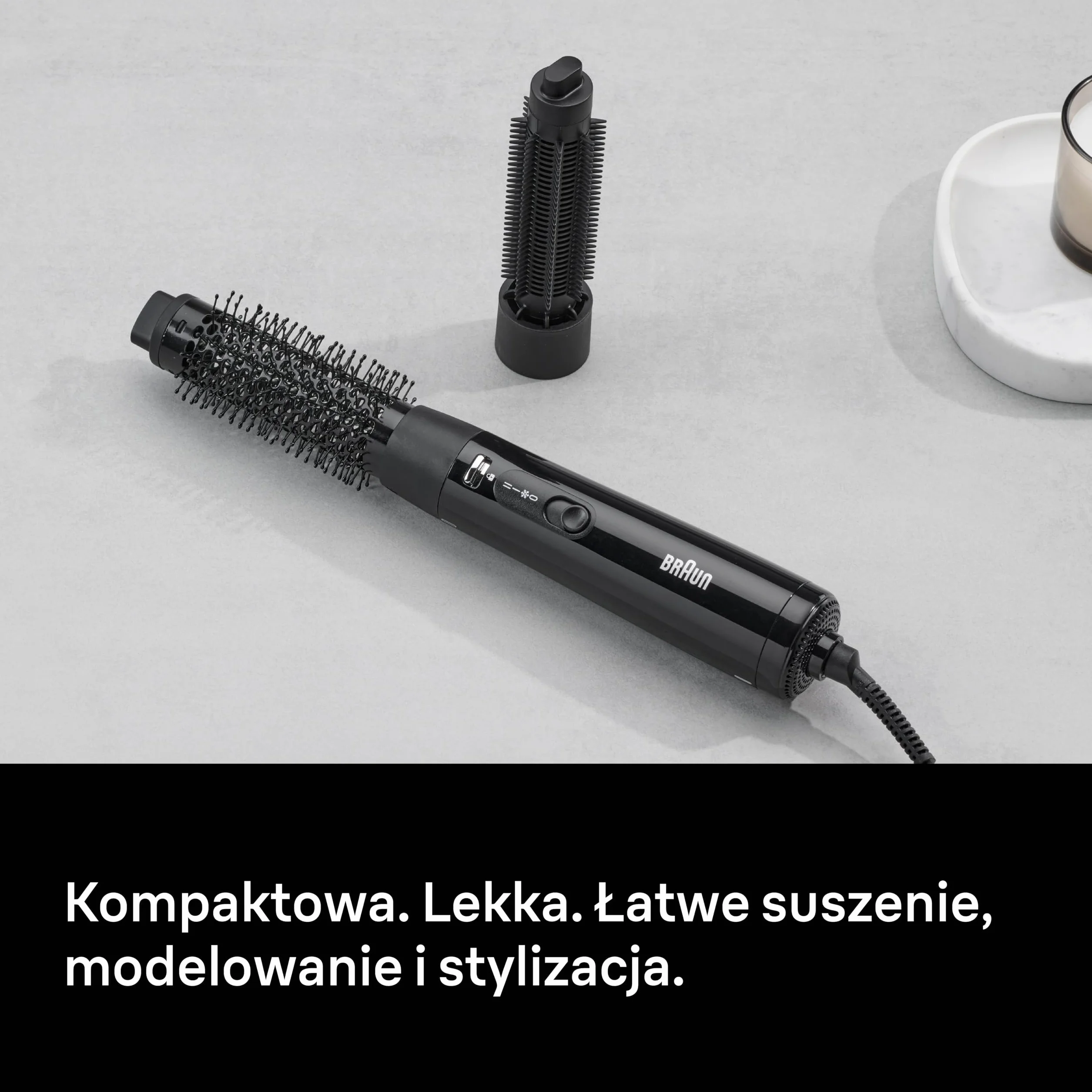 Braun Air Styler AS1.5, suszarko-lokówka, termiczna szczotka, szczotką z twardym włosiem, silnik 300W, 3 ustawienia temperatury/prędkości, czarne wykończenie, BRAS150E