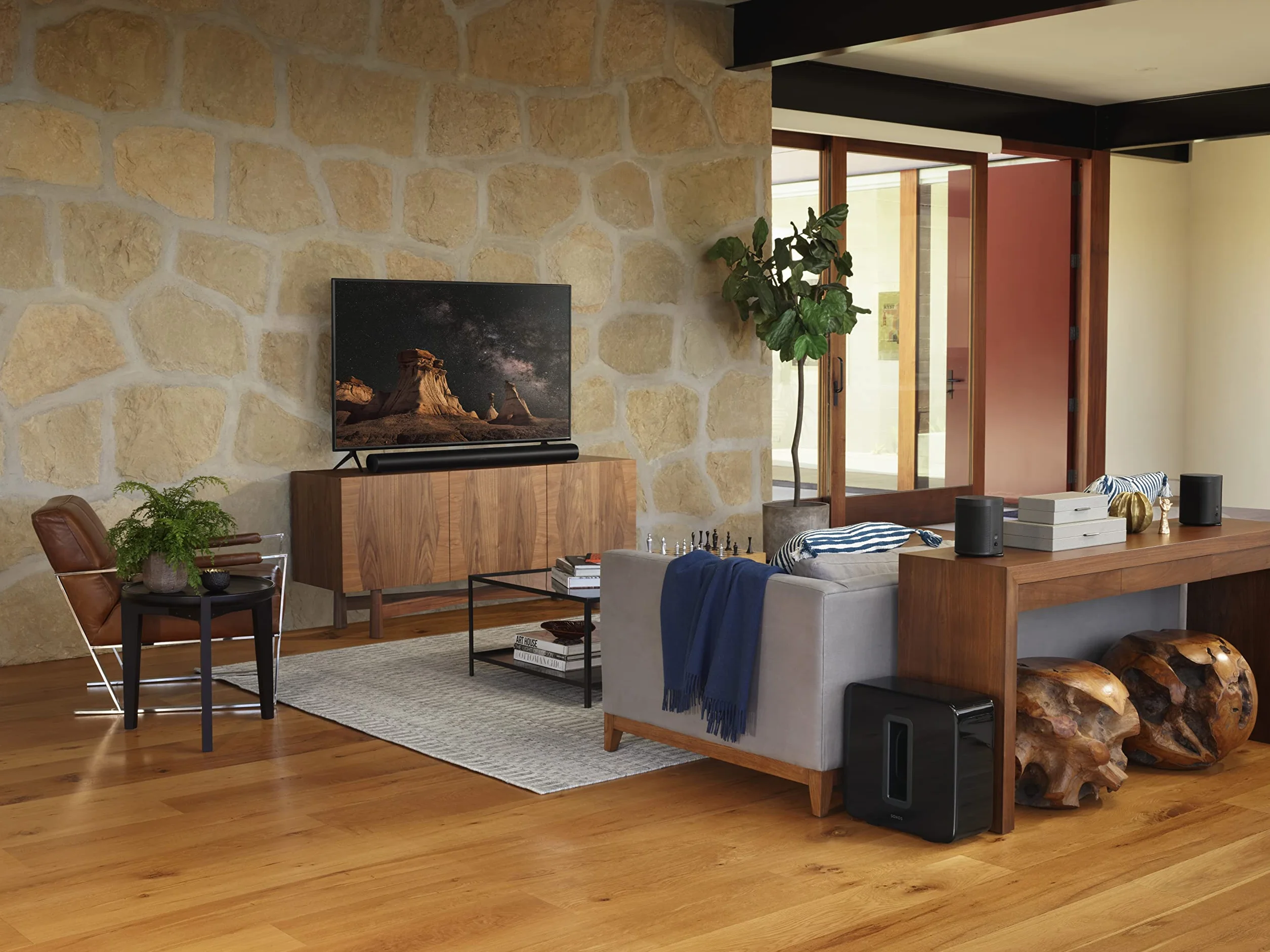 Sonos Soundbar Arc z Dolby Atmos i sterowaniem głosowym — Dźwięk przestrzenny 5.0.2 telewizji i muzyki — Czarny