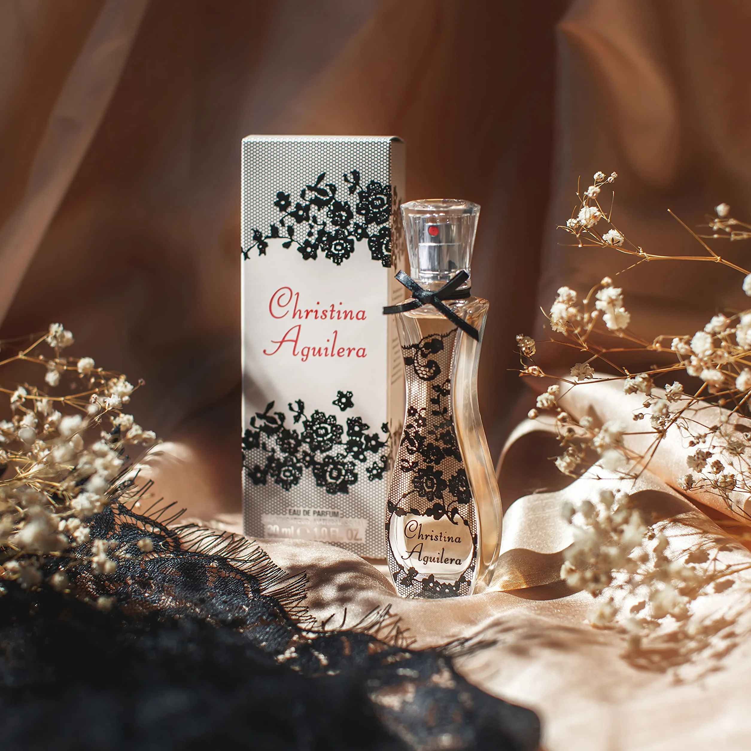 Christina Aguilera - Signature, perfumy damskie, kwiatowe i orientalne, z nutami jaśminu, piwonii i wanilii, egzotyczny aromat, słodycz i zmysłowość, perfumy dla kobiet – 15 ml