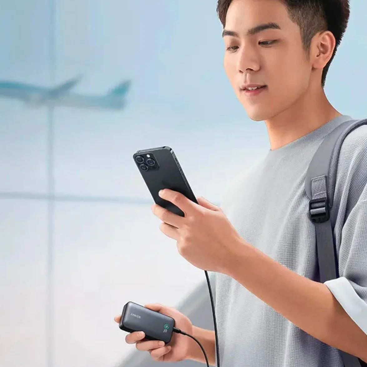 Anker 10 000 mAh powerbank z technologią Power Delivery (maksymalna moc PD 30 W), zewnętrzna bateria do telefonu komórkowego Power IQ 3.0 do iPhone, iPad, MacBook, Galaxy i innych (Czarny)