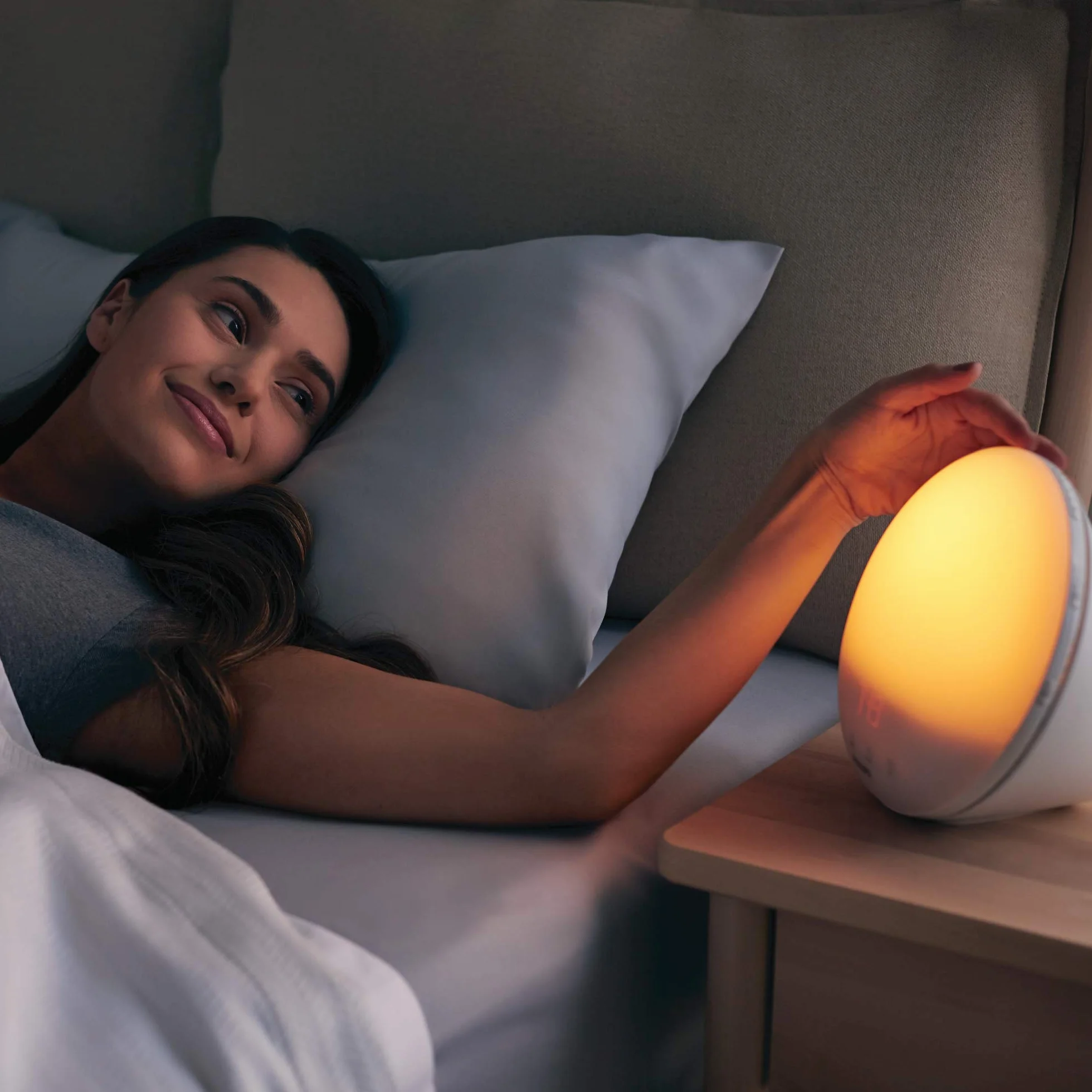 Philips Budzik ze Światłem Dziennym 300 Luks Biały