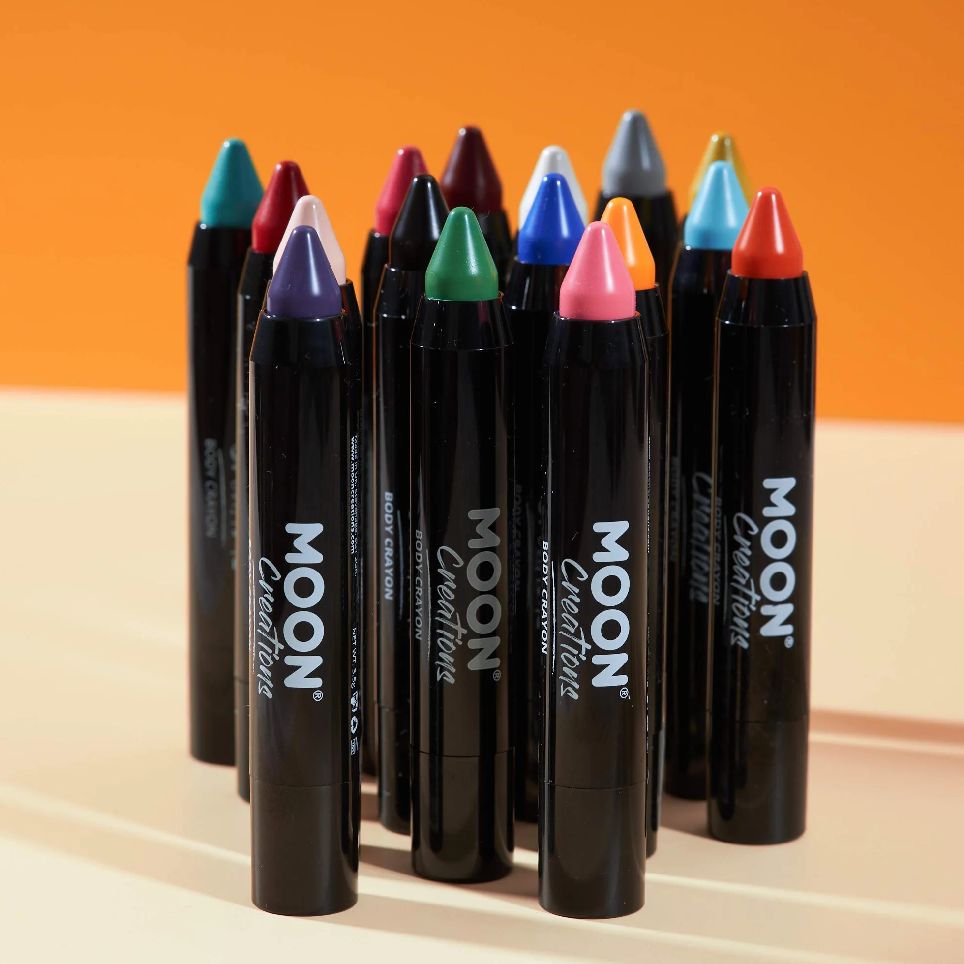 Moon Creations Kreda do malowania twarzy 3,2 g czarny odporna na pot i wodę