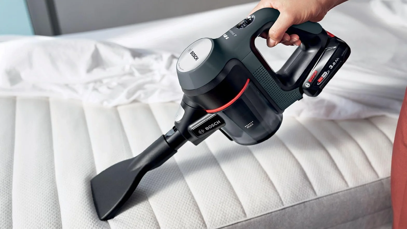 Bosch, odkurzacz akumulatorowy, Unlimited 7, 2x akumulator 3,0 Ah, lekki odkurzacz ręczny ze zginaną rurą i podświetleniem LED, akcesoria w zestawie, ciemny granit, BBS712A