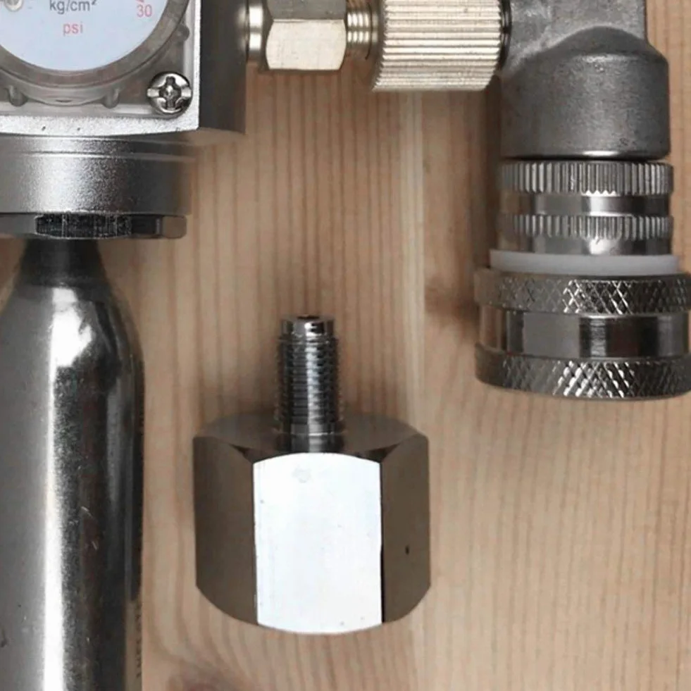 Adapter CO2 do, Mini Regulator ze stopu cynku Homebrew Beer Corny Keg 6acme-6g do 3/8-24unf, odpowiedni do systemów sodowych, wody gazowanej i akwariów