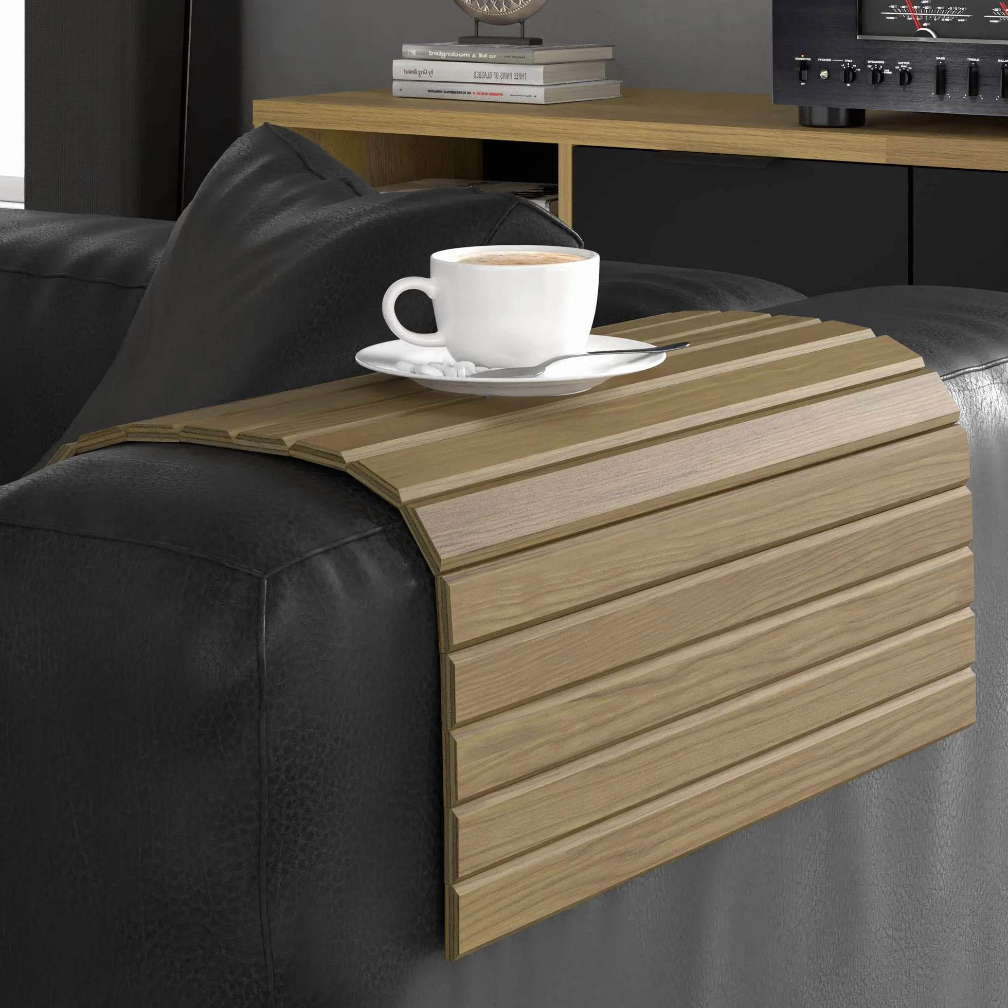 BIM Furniture Taca na sofę, 44 x 40 cm, drewniana, elastyczna, półka na podłokietniki, do pilota zdalnego sterowania TV, napojów i przekąsek (dąb)
