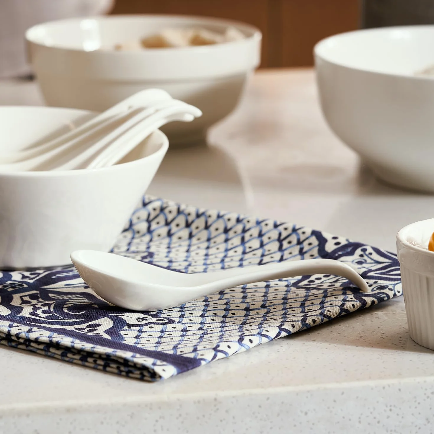 DOWAN Ceramiczne Łyżki do Zupy Azjatyckie Duże Zestaw 6 szt Ramen Pho Wonton