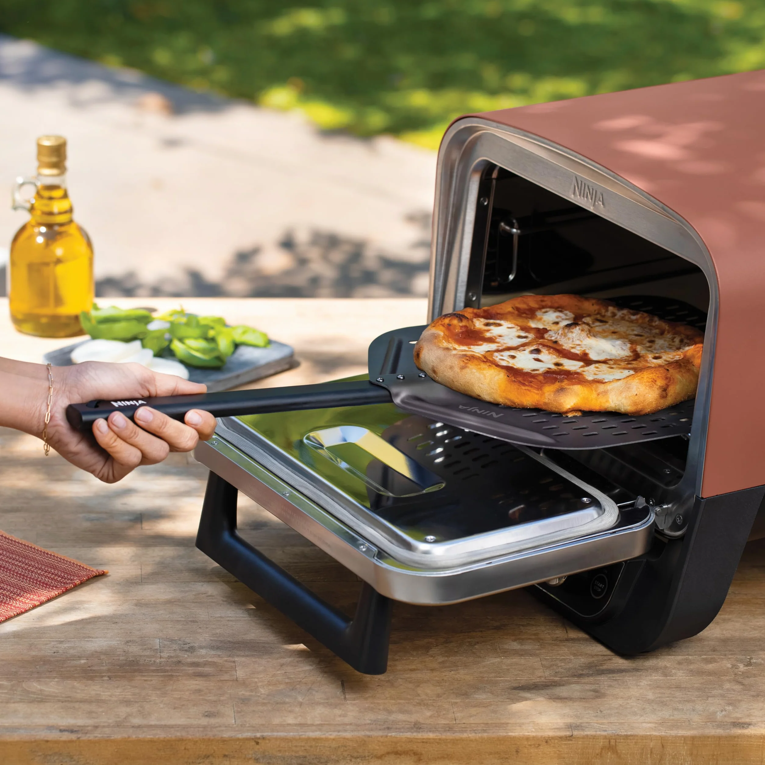 Ninja Woodfire Łopata do pizzy OO101EU, 30 cm, odporna na rdzę, czarna