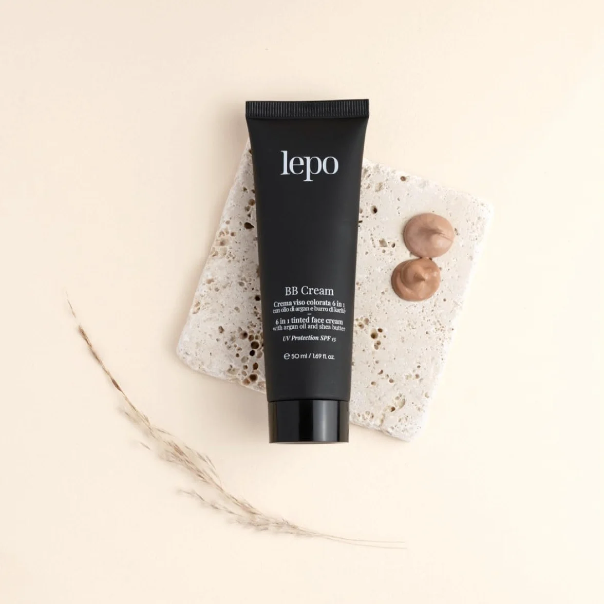 LEPO BB Cream 6 w 1 Kolorowa twarz - średni ciemny odcień z olejem arganowym i masłem shea: nawilżenie i doskonałość dla promiennej skóry