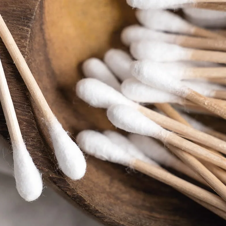 200 bambusowych patyczków higienicznych, w 100% bez plastiku, biodegradowalne i zrównoważone – produkt naturalny, przyjazne dla środowiska pałeczki do uszu, Q Tips wegańskie