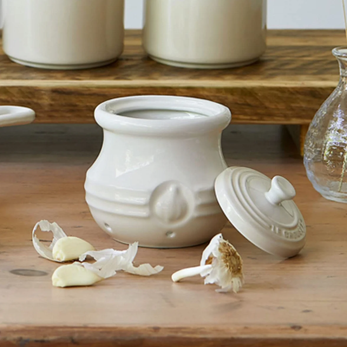 Le Creuset Steinzeug Knoblauchbehälter mit Deckel, Meringue