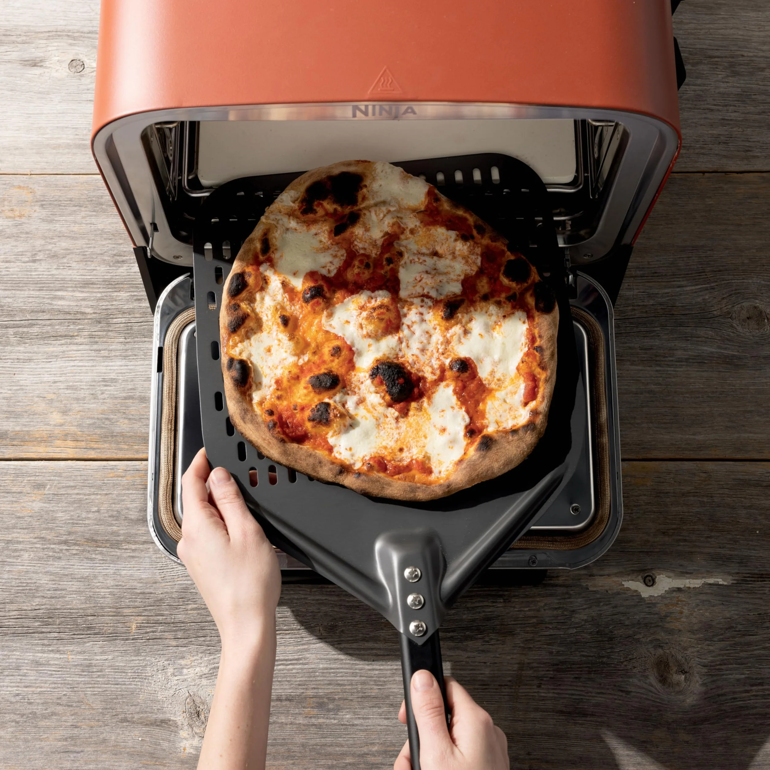 Ninja Woodfire Łopata do pizzy OO101EU, 30 cm, odporna na rdzę, czarna
