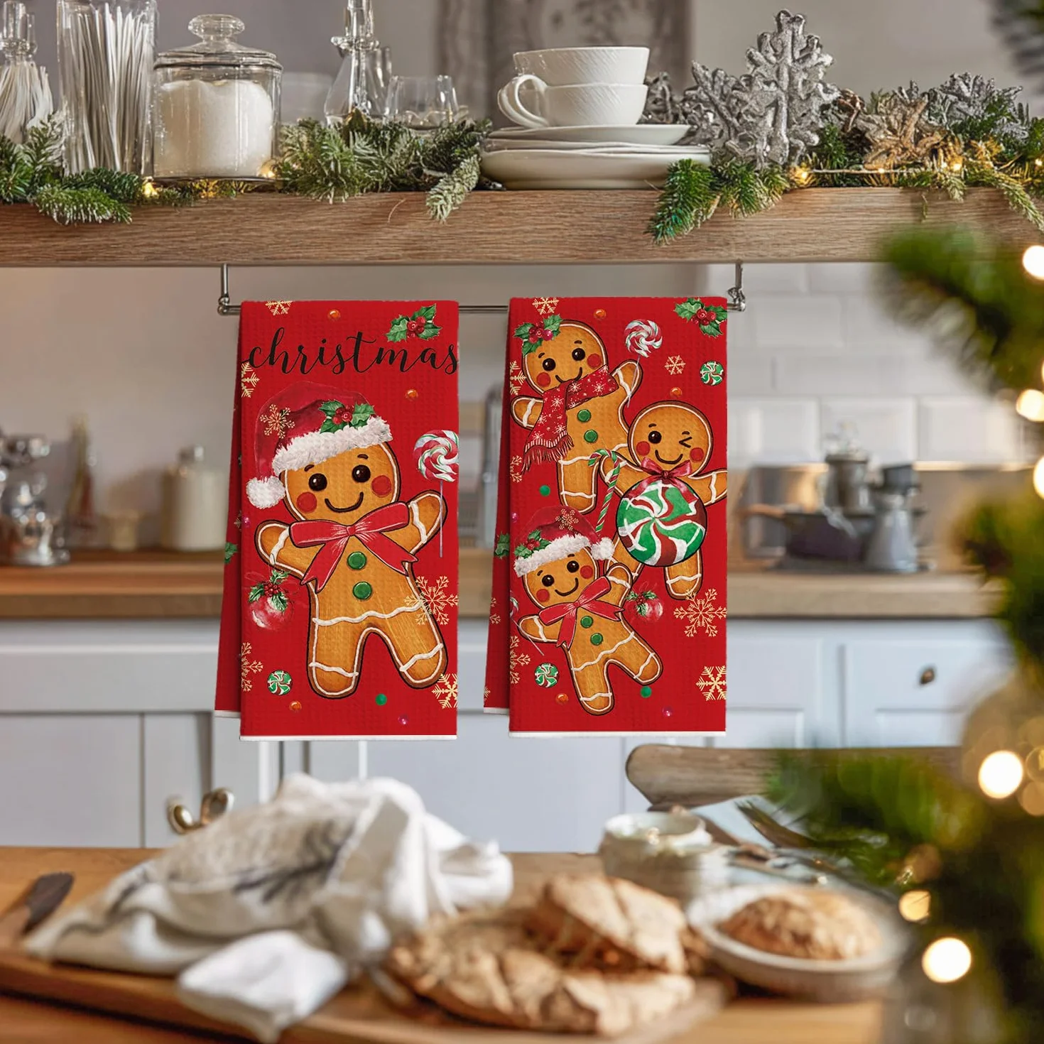 Artoid Mode Czerwone figurki mężczyzn z piernikami Lollipop na Boże Narodzenie ręczniki kuchenne, 42 x 65 cm, mikrofibra, chłonne, do czyszczenia i dekoracji kuchni, 2 sztuki w zestawie