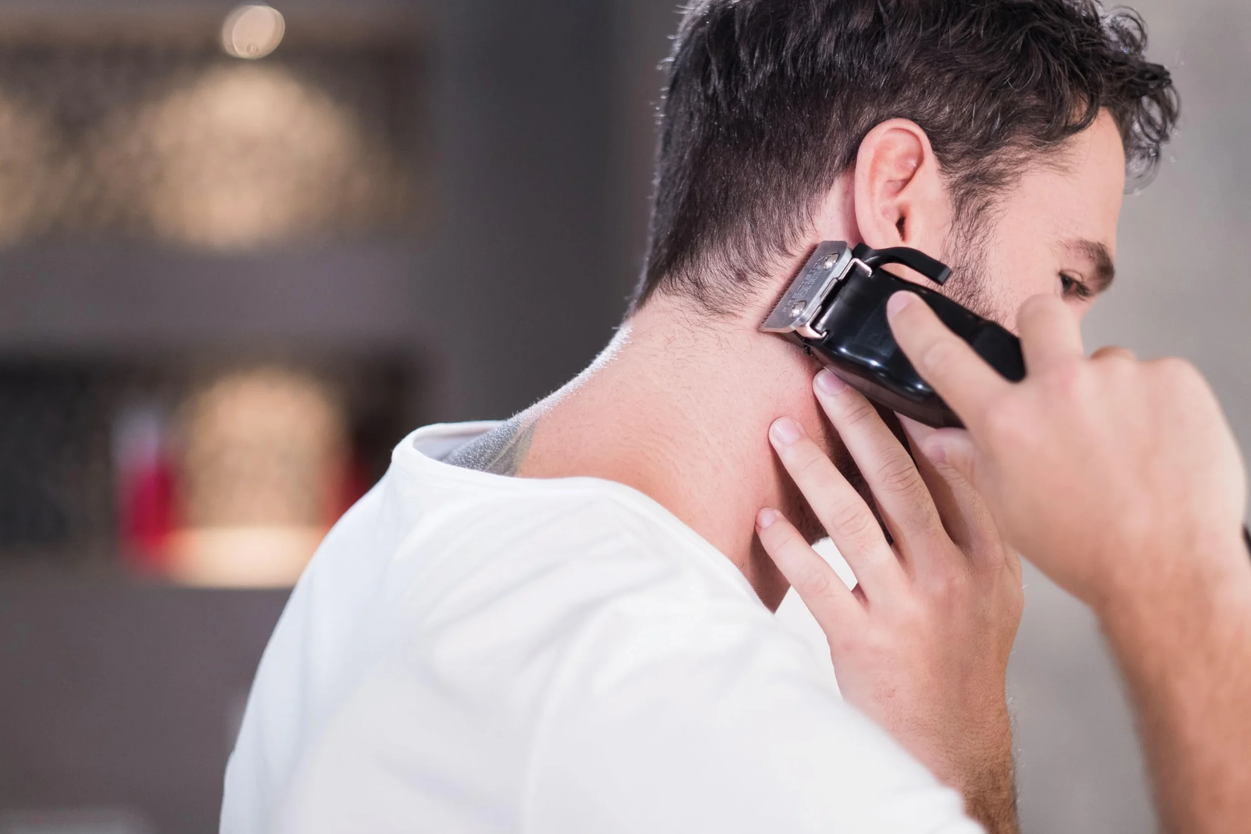 Wahl Home Pro 22-częściowy zestaw do strzyżenia włosów 9243-2216