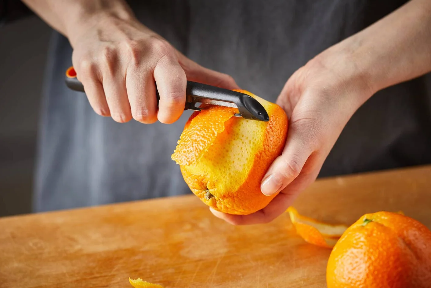 Fiskars Obieraczka 18 cm stal plastik czarny pomarańczowy