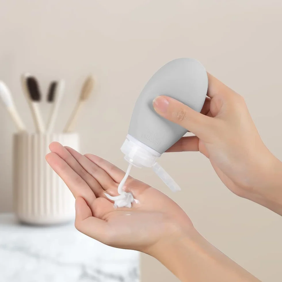 Opret Zestaw silikonowych butelek podróżnych, 100 ml, 3 sztuki, szczelne, do wielokrotnego napełniania, przenośne pojemniki do szamponu, kremów, odżywki, nie zawierają BPA i posiadają certyfikat TSA