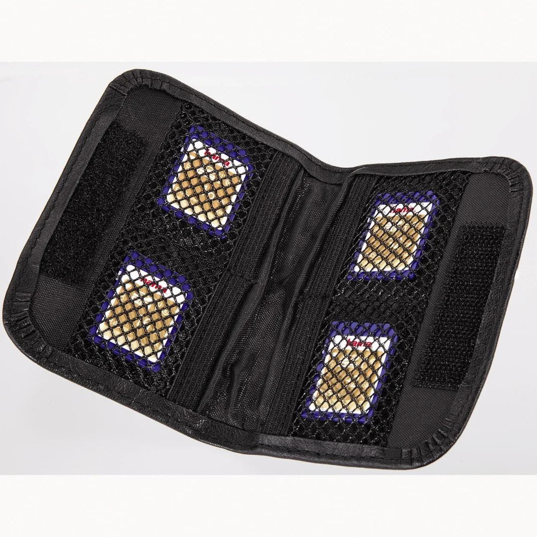 Hama Etui na karty pamięci (skóra PVC, na 4 karty [SD,MMC,XD,CF lub SM], wymiary: 10,5 x 1 x 7.8 cm) czarne
