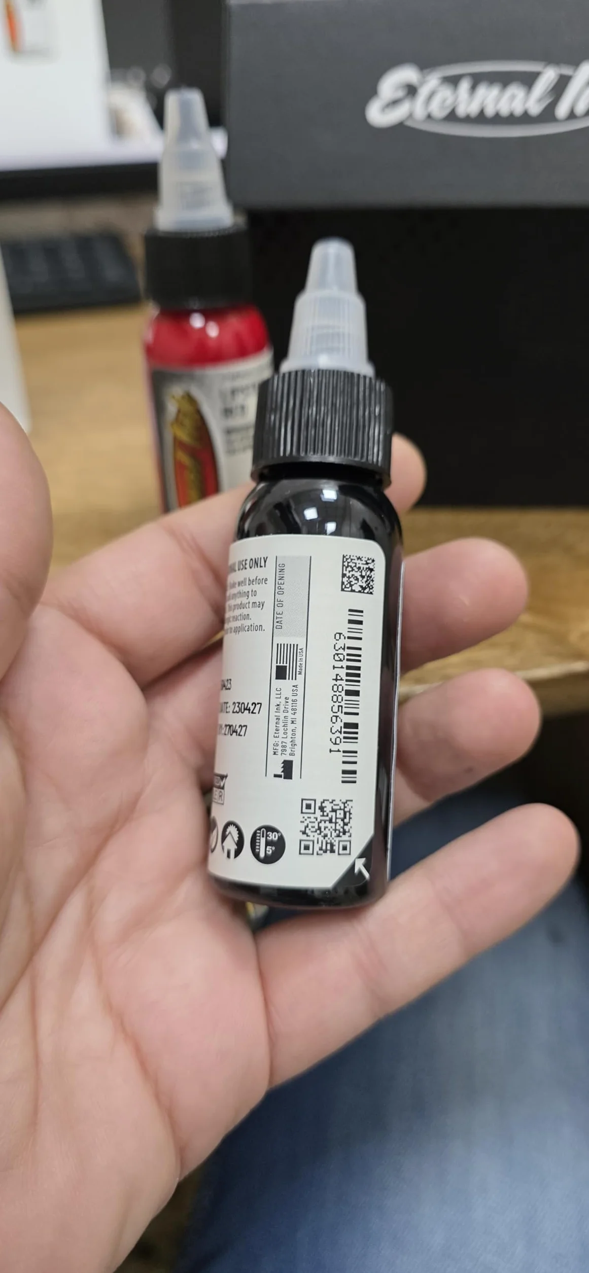 Profesjonalny tusz do tatuażu - Eternal ink - Lining Black 30 ml (czarny dla linii). Oryginalny tusz (Made in USA)