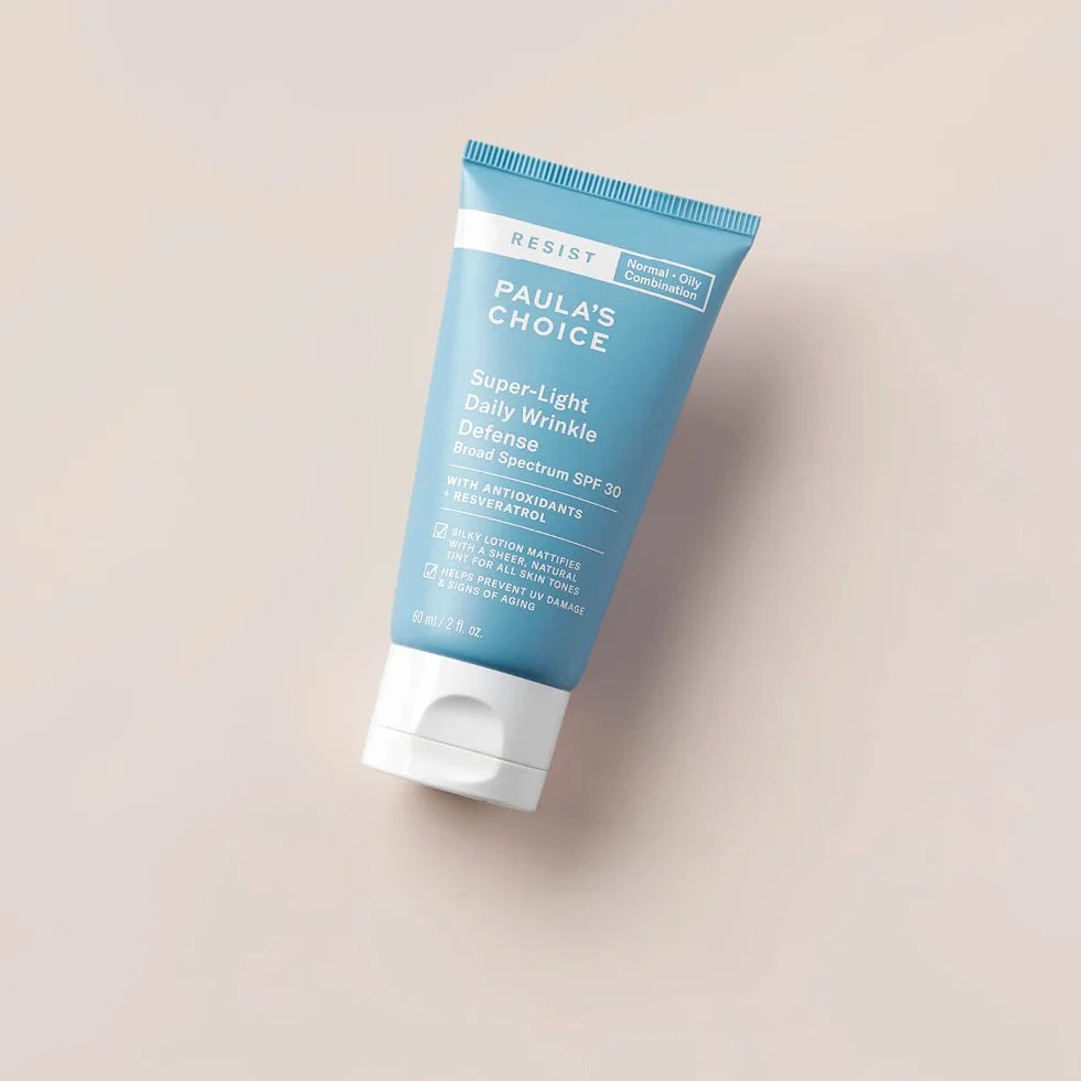 Paula's Choice RESIST Przeciwstarzeniowe Krem Nawilżający SPF 30 - Lekko Barwiony Matowanie Krem na Dzień - Mineralna Ochrona Słońcem z Tlenek Cynku - Skóra Mieszana i Tłusta - 60 ml