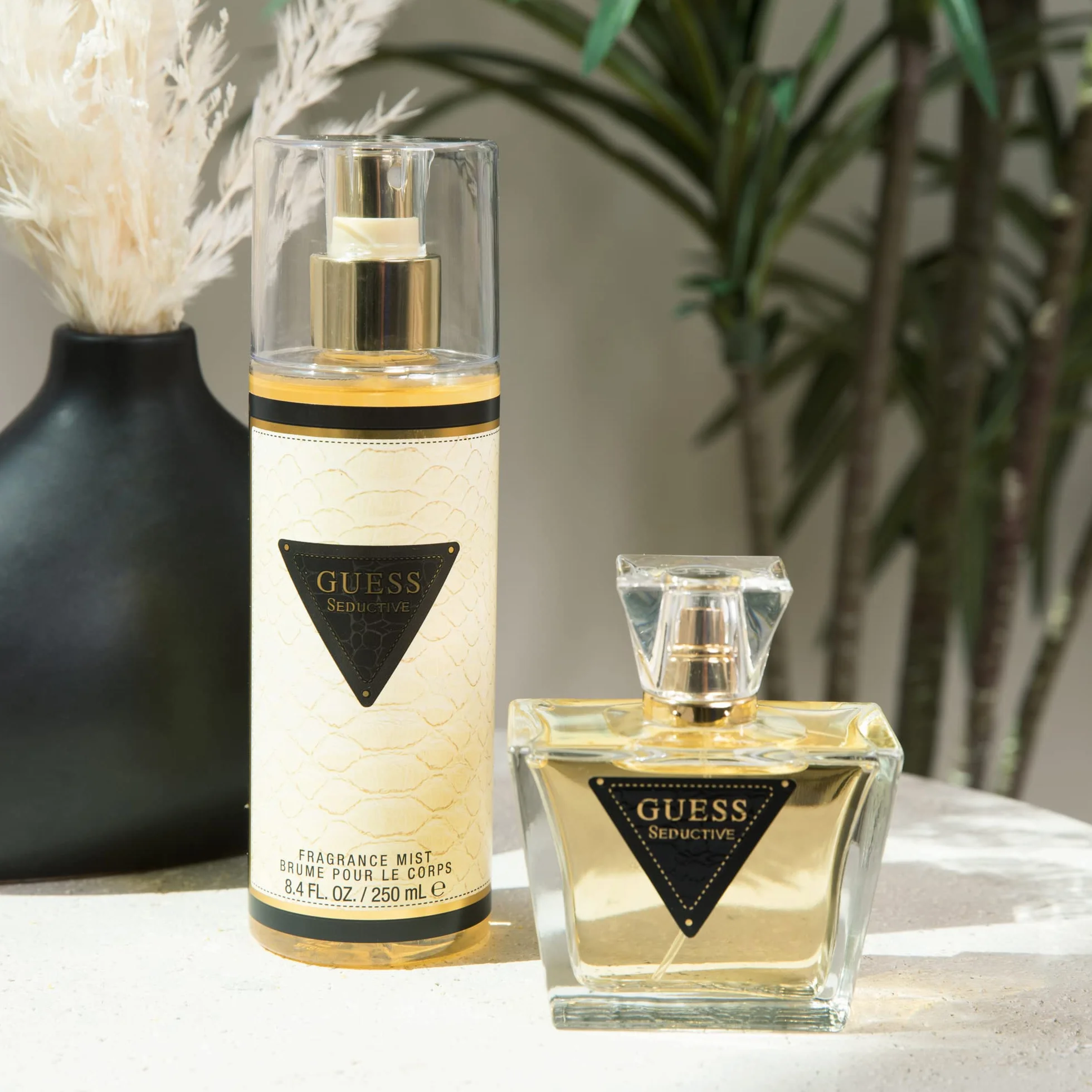 GUESS Seductive, mgiełka perfumowana dla kobiet, owocowo-kwiatowy zapach, wanilia, gruszka, bergamotka, zmysłowy i elegancki zapach, 250 ml