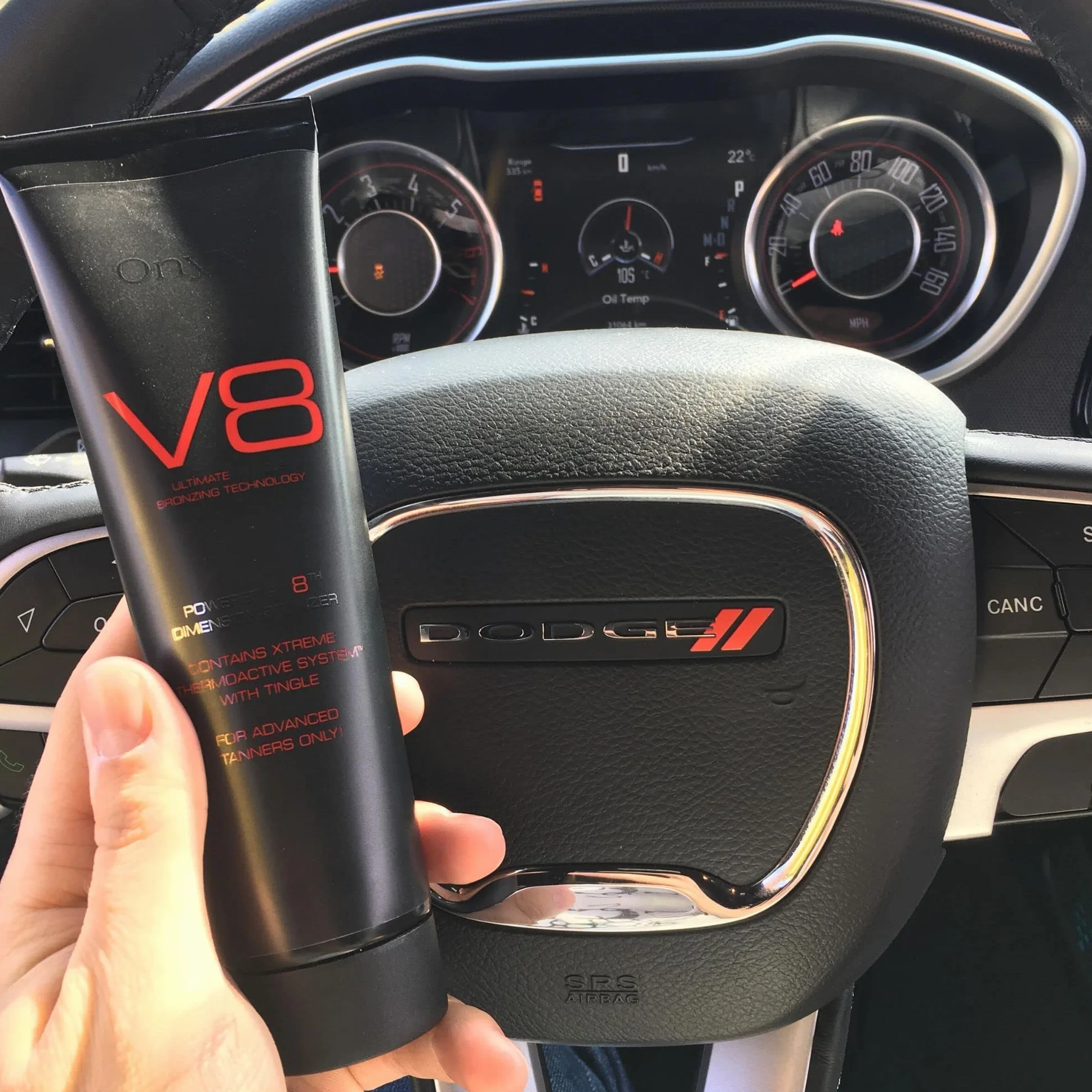 Onyx V8 - Zaawansowany Bronzer Rozgrzewający z Efektem Tingle Intensywnie Brązujący Idealny do Trudno Opalających się Części Ciała dla Mężczyzn