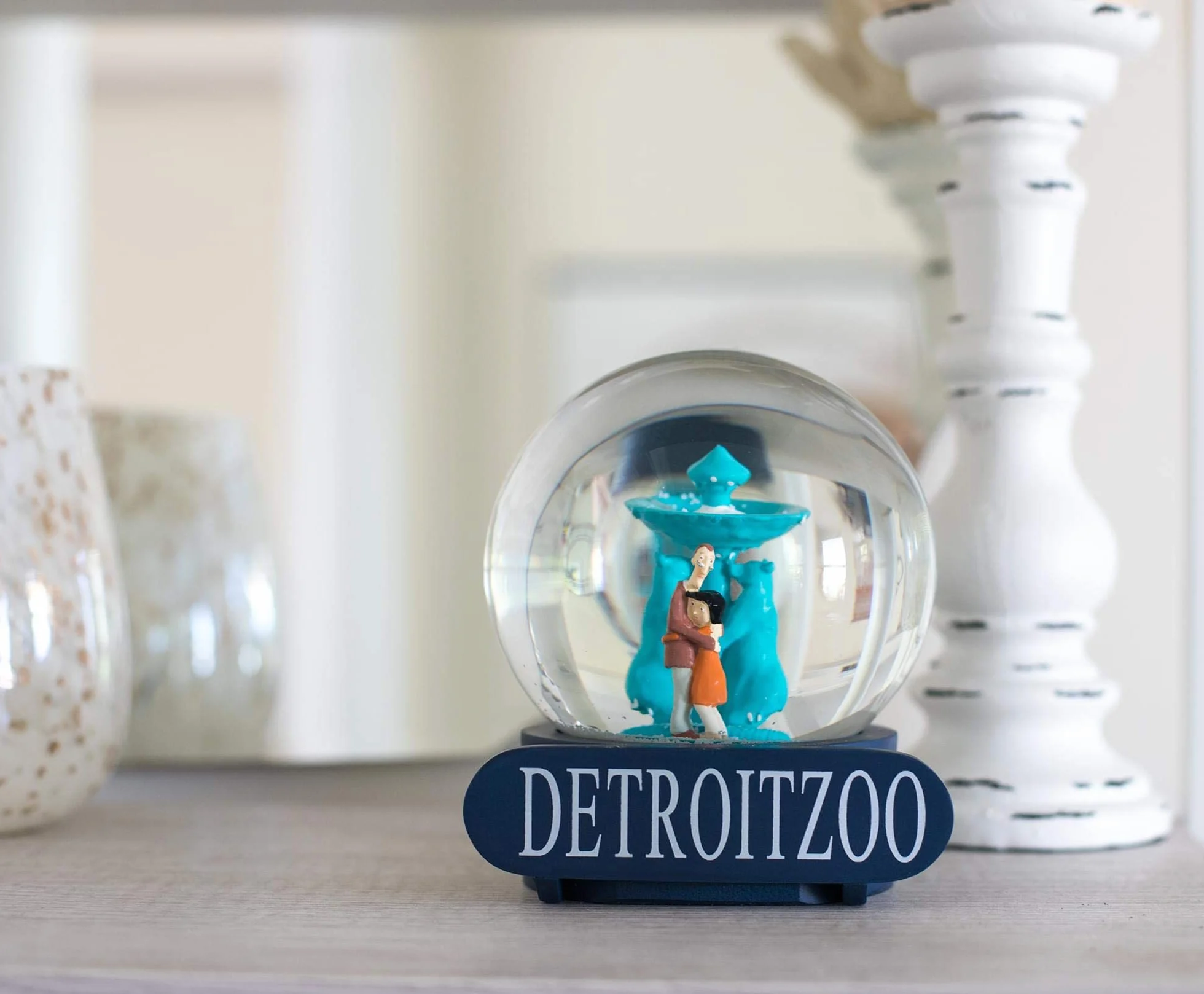 Coraline Snow Globe Detroit Zoo 15 cm