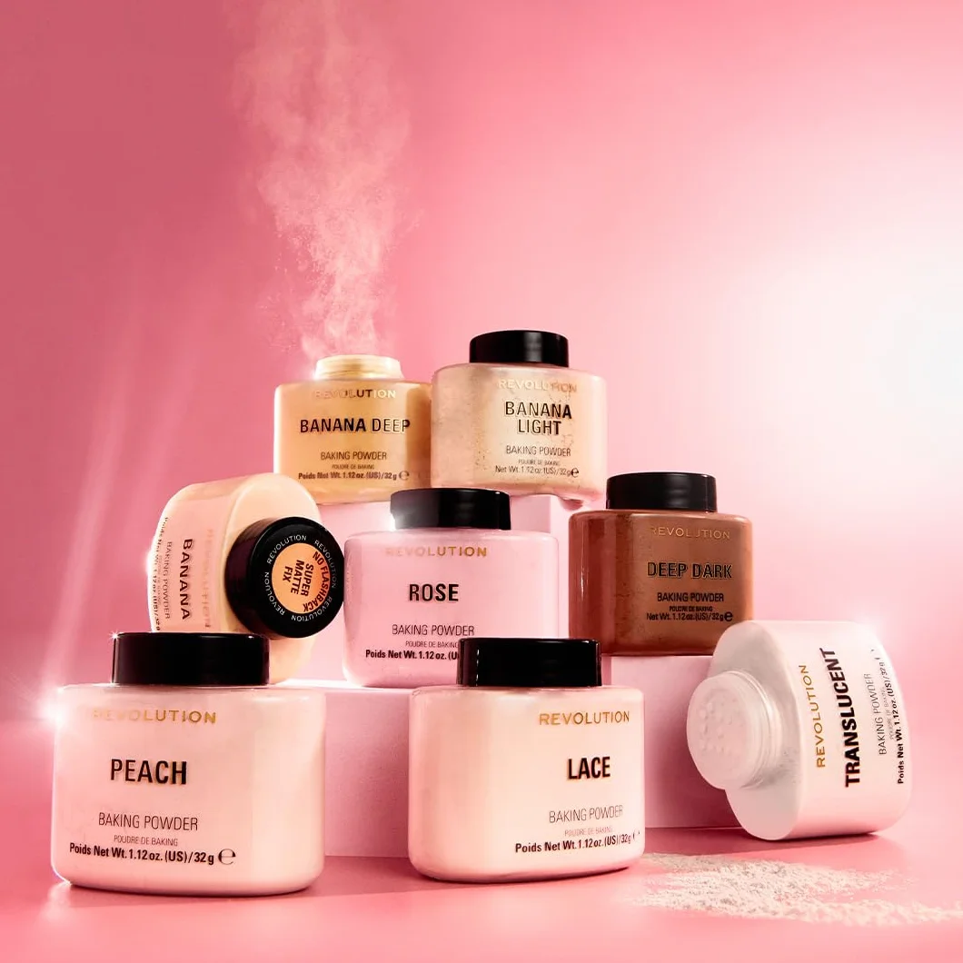 Revolution Beauty Luźny utrwalający puder rozjaśniający, przedłużający okres trwałości makijażu dla wszystkich odcieni skóry, różowy, 32 g
