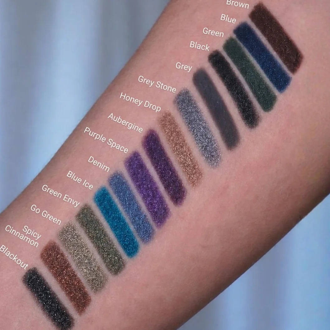 Hipoalergiczny wodoodporny eyeliner Sandstone Scandinavia kredka do oczu dla wrażliwych oczu