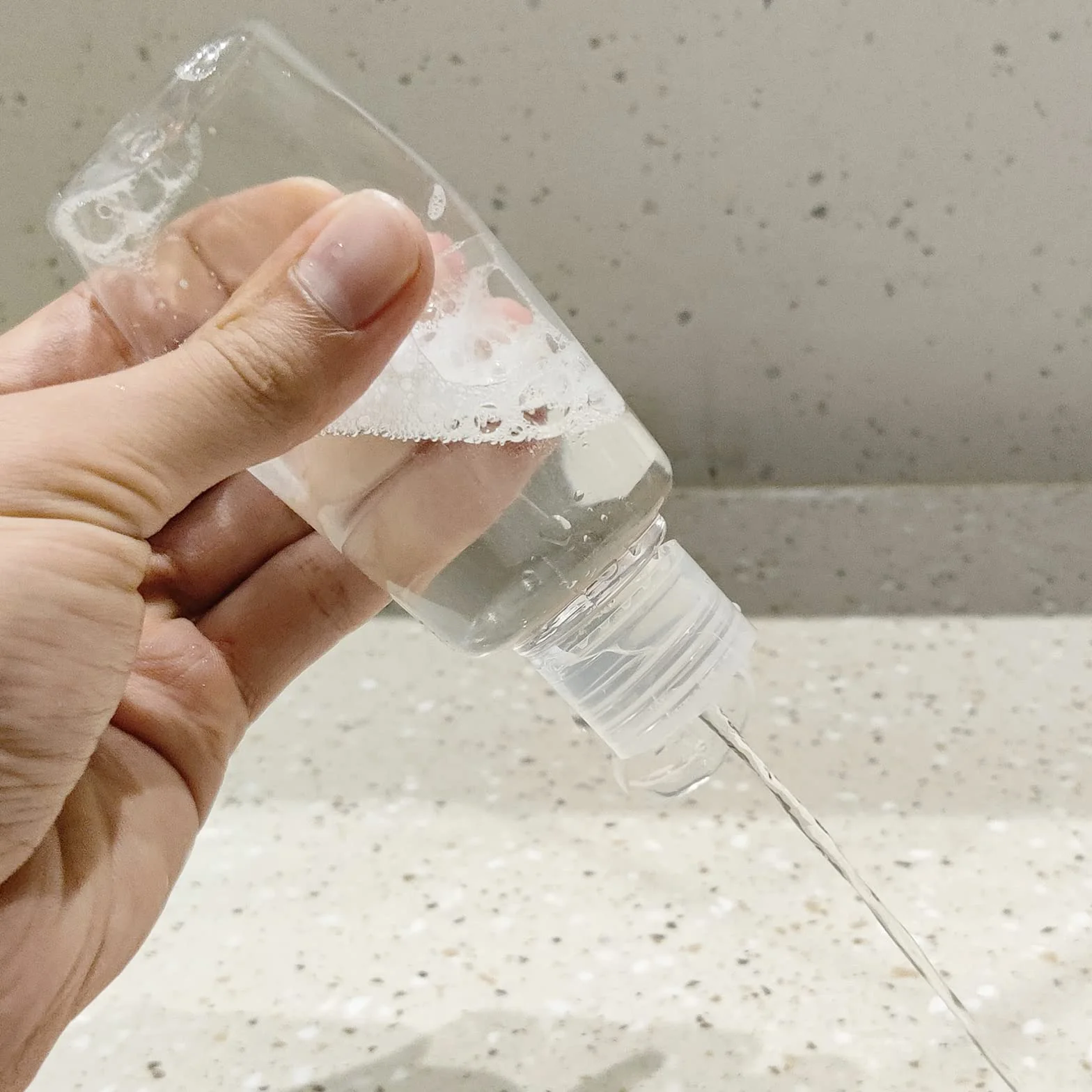 BillyBath Butelki podróżne do napełniania 100 ml 6 sztuk z lejkami przezroczyste plastikowe zestaw