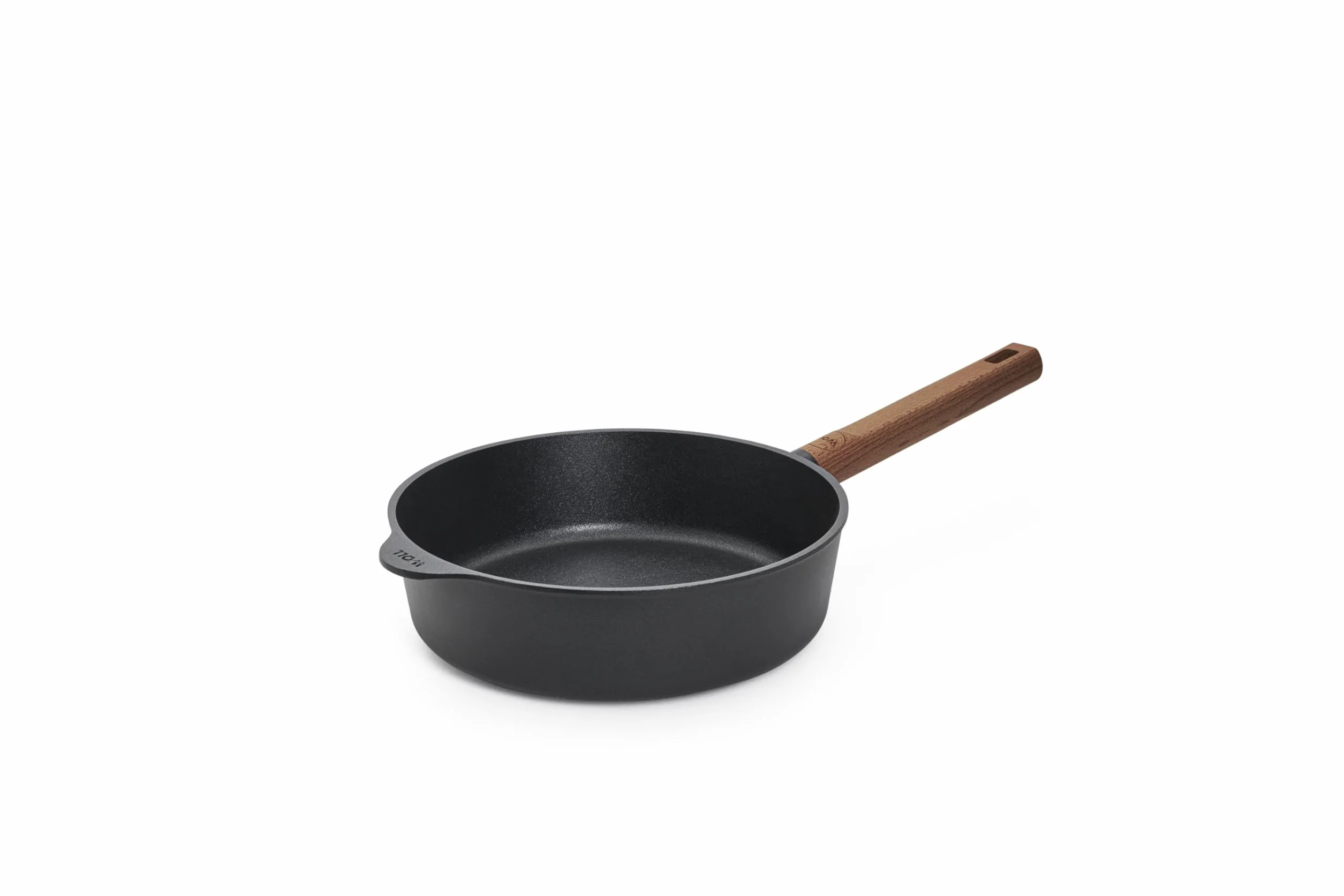 Woll Eco Logic QXR żeliwna patelnia z wysoką krawędzią – indukcyjna, Ø 24 cm, wysokość 7 cm, z trwałym, trwałym drewnianym trzonkiem – nadaje się do wszystkich rodzajów kuchenek, nie zawiera PFAS,