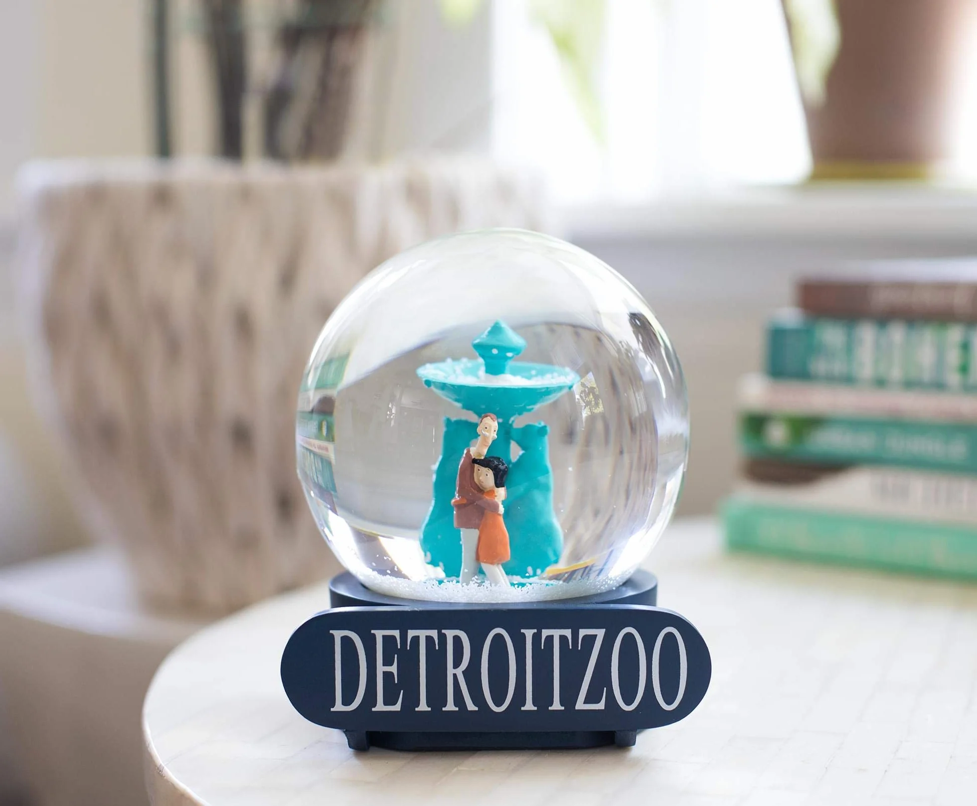 Coraline Snow Globe Detroit Zoo 15 cm