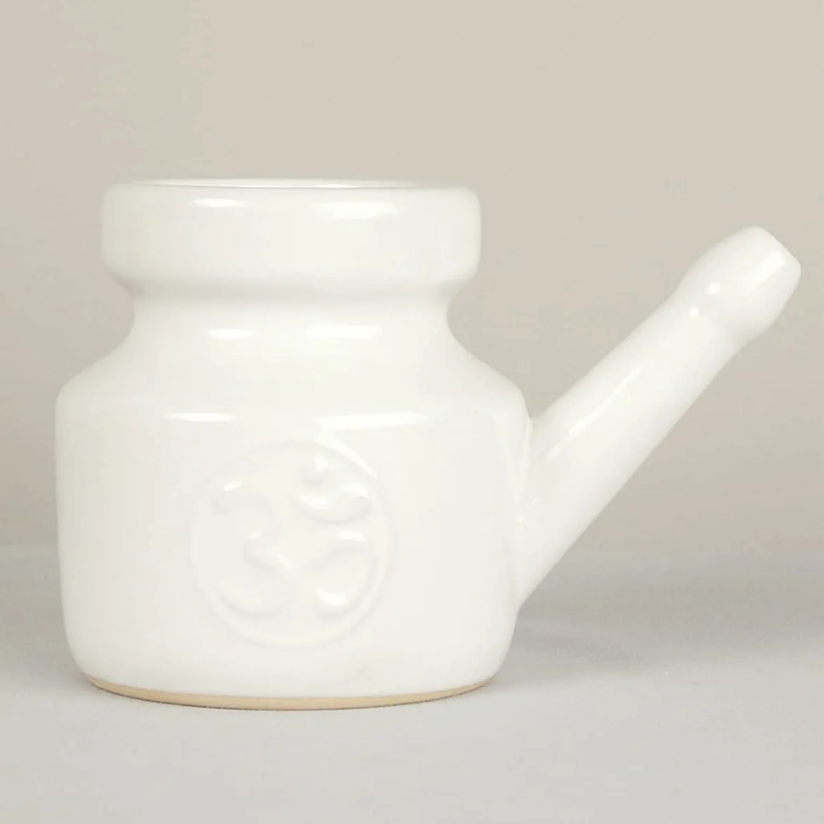 Ceramiczny garnek Neti 350 ml trwały szczelny wylewka do płukania biały