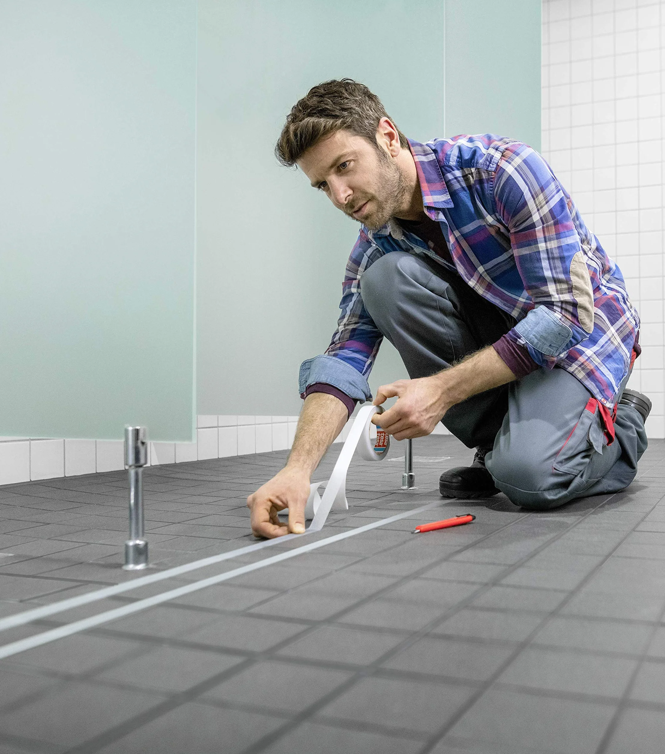tesa Taśma antypoślizgowa 5 m x 25 mm przezroczysta