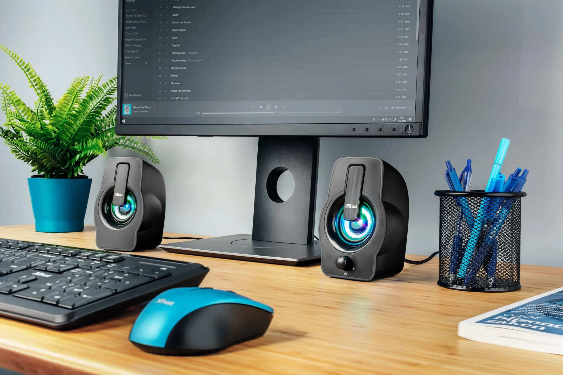 Trust Gemi Głośniki RGB LED 2.0 PC do komputera i laptopa, 12 W, zasilanie USB, podświetlane, czarne