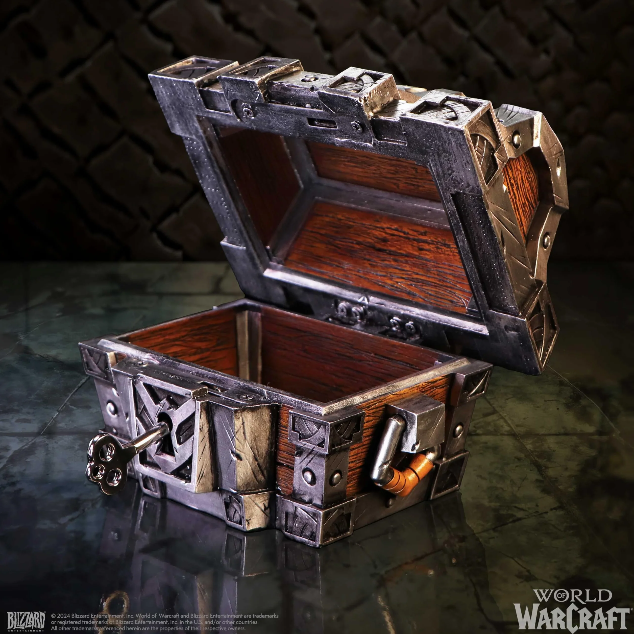 Nemesis Now World of Warcraft Srebrna skrzynia skarbów 10,5 cm żywica