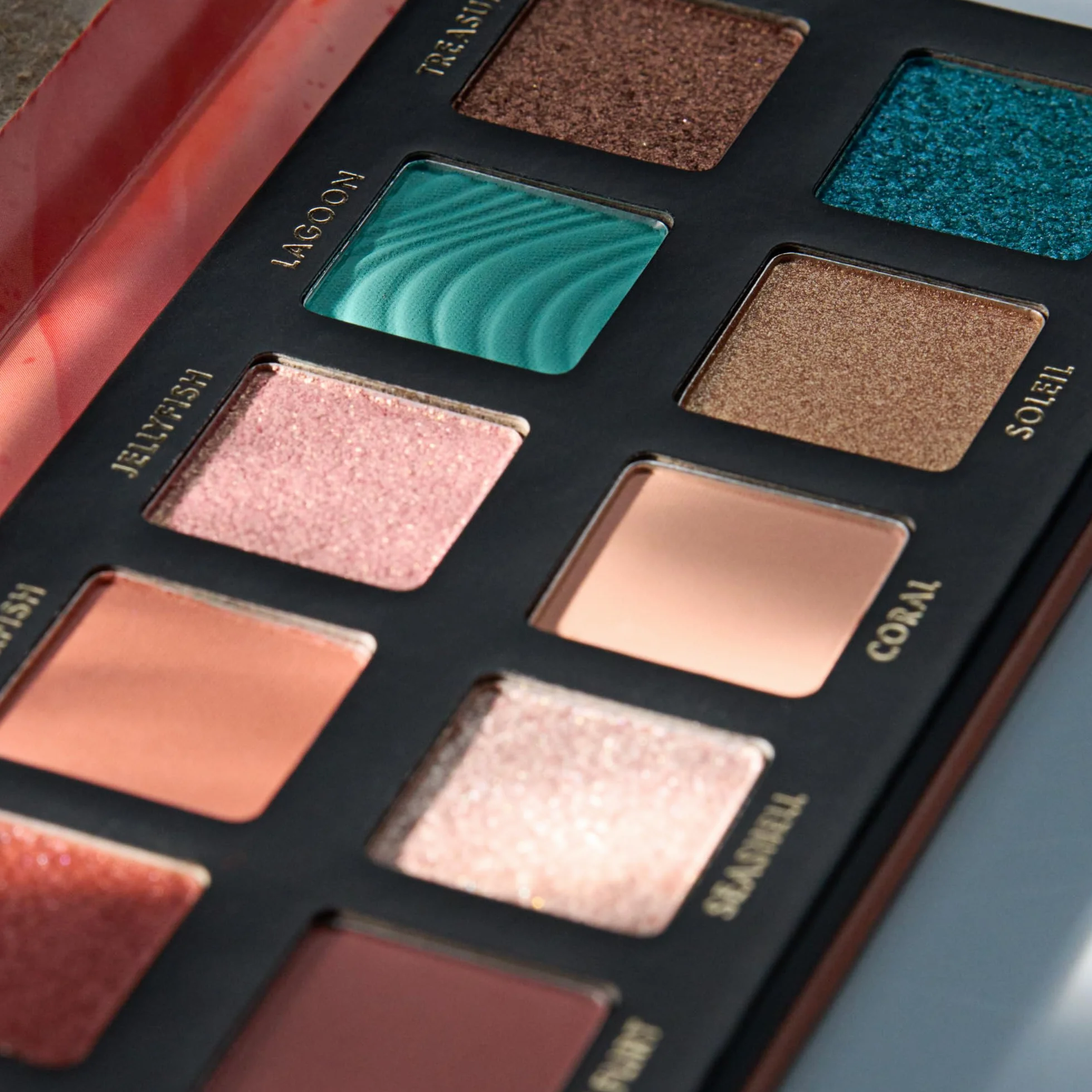 Catrice Paleta cieni do powiek Coral Crush Slim, długotrwały, wyraźny wynik, błyszczący, intensywny (10.6g)